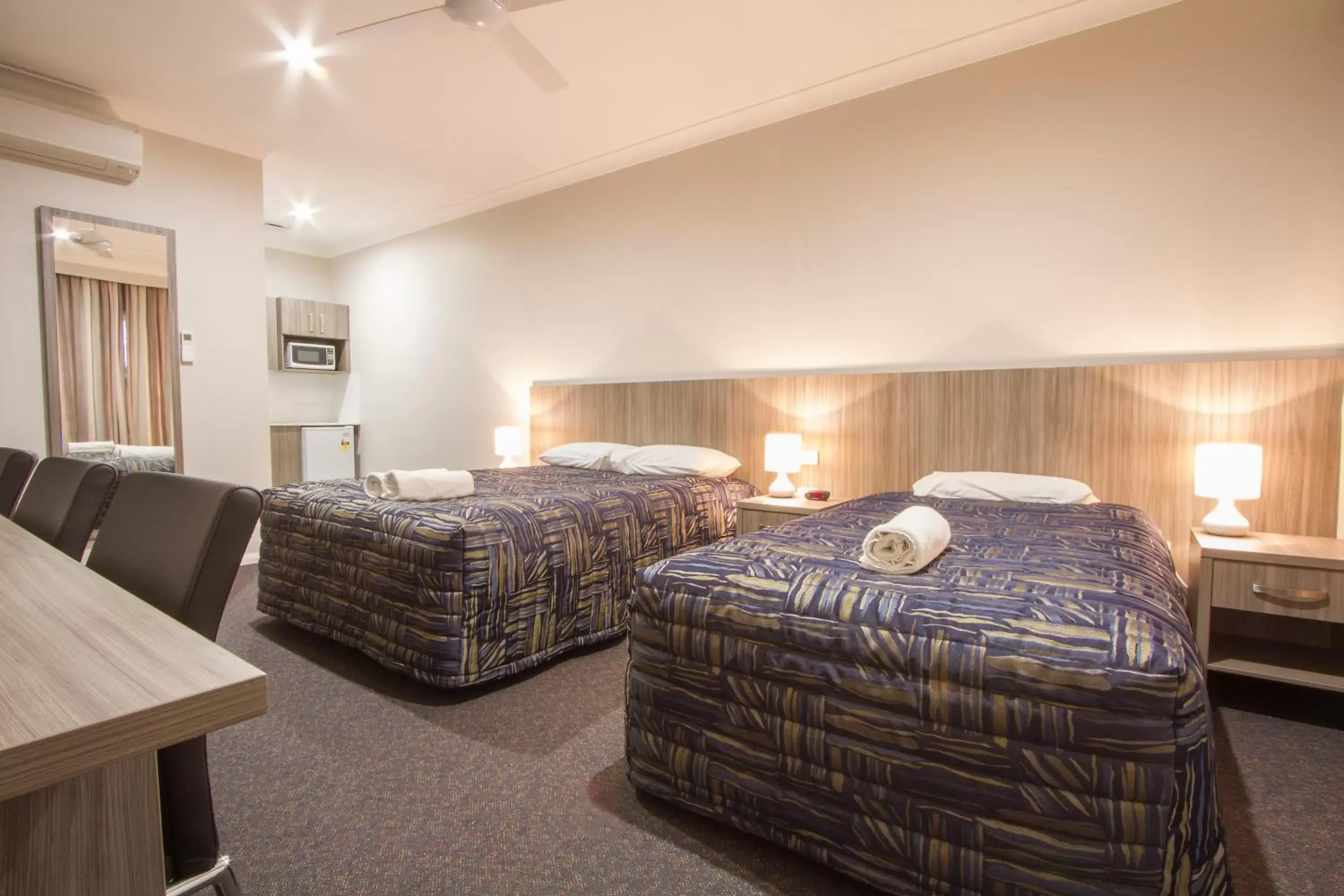 Bed in Harvest Lodge Motel - Gunnedah