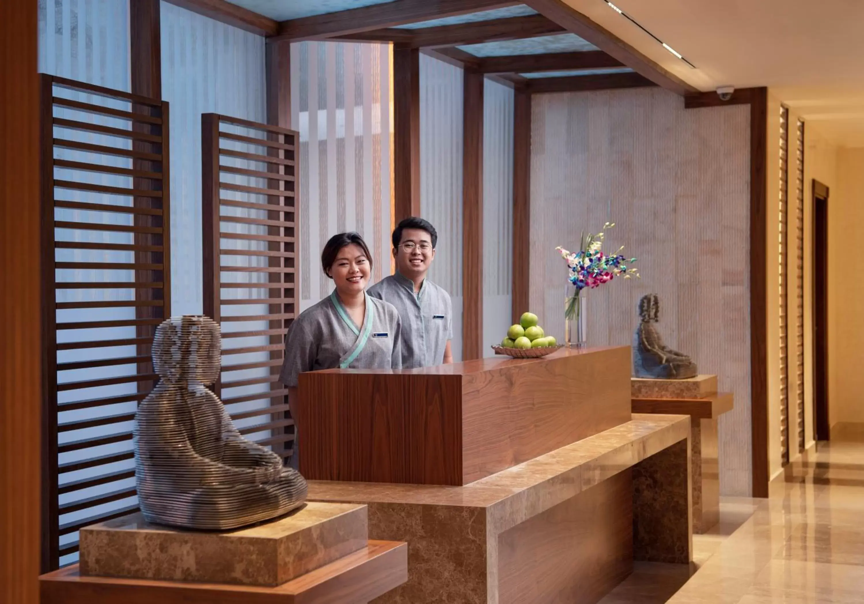 Staff, Lobby/Reception in Stella Di Mare Dubai Marina Hotel