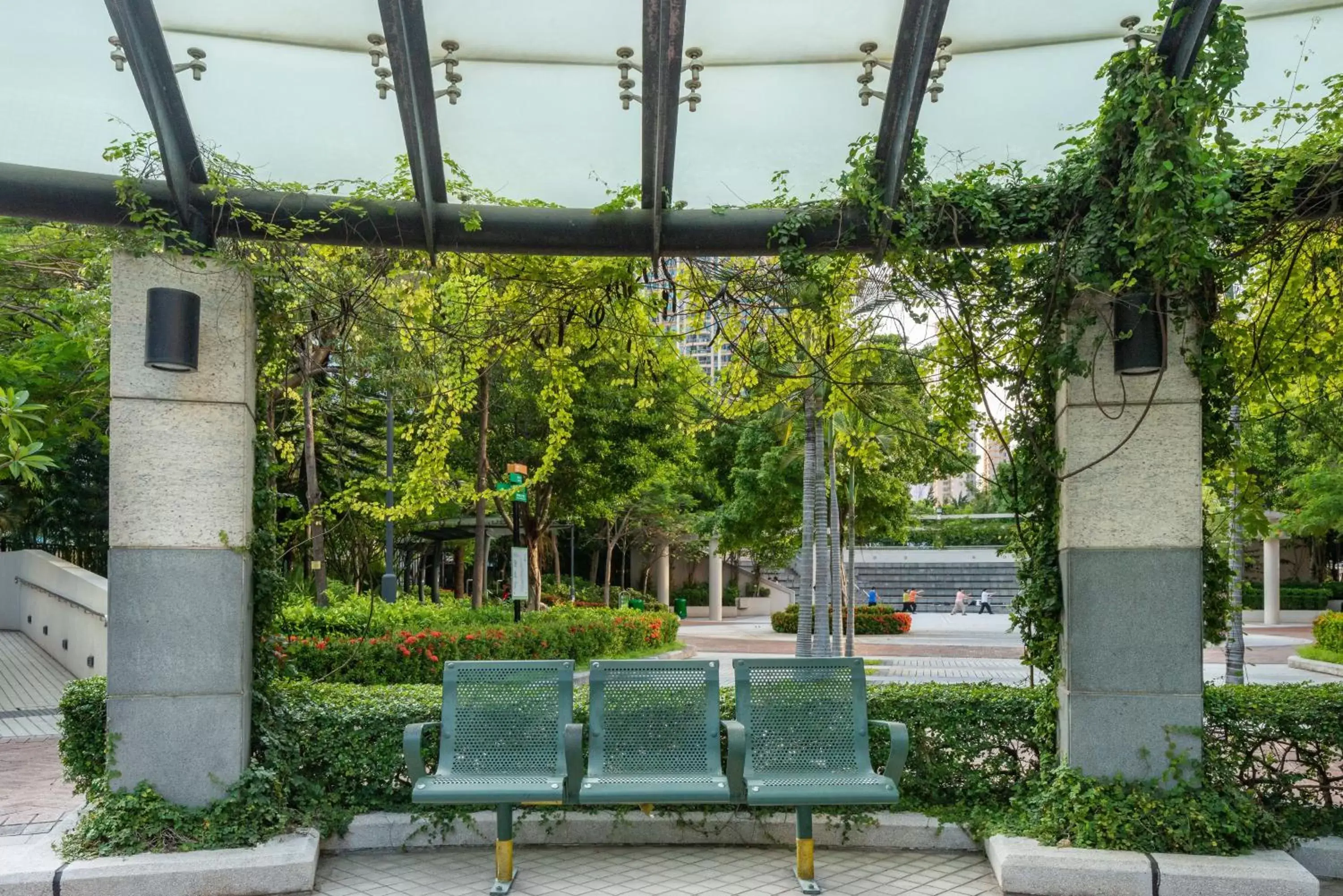 Nearby landmark, Garden in Holiday Inn Express Hong Kong Mongkok, an IHG Hotel