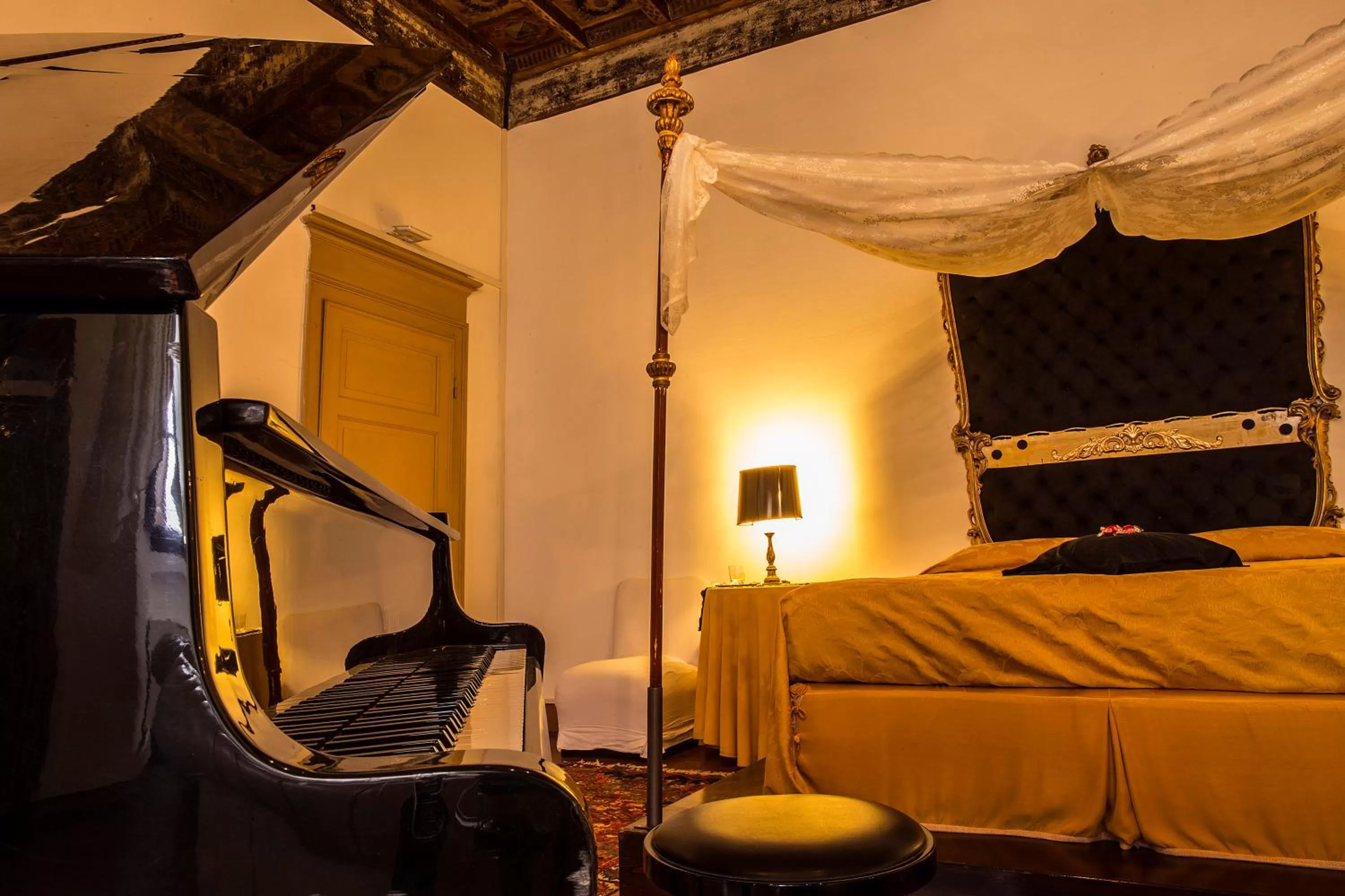 Decorative detail, Bed in Castello del Capitano delle Artiglierie