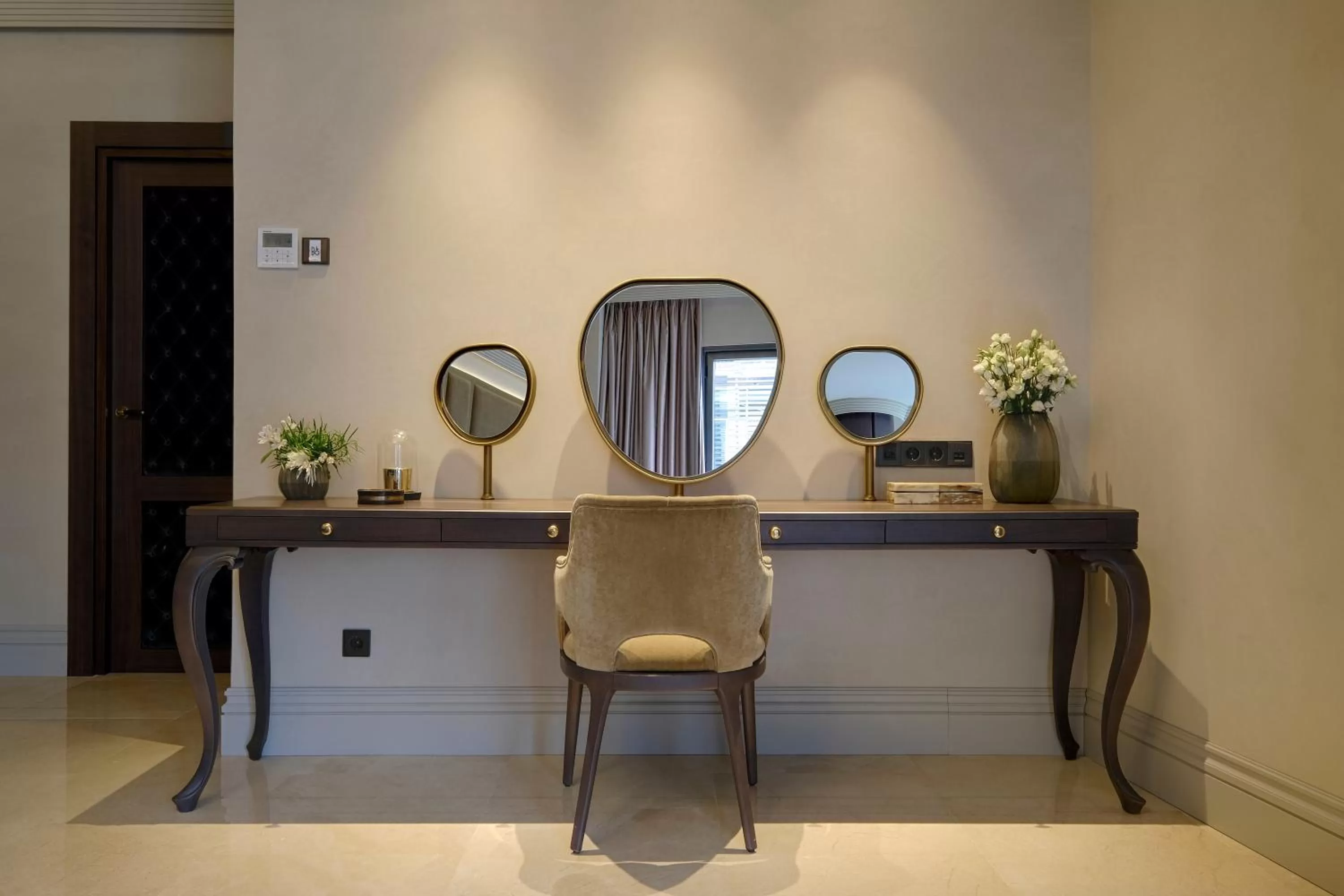 Bedroom in Sofitel Barcelona Skipper