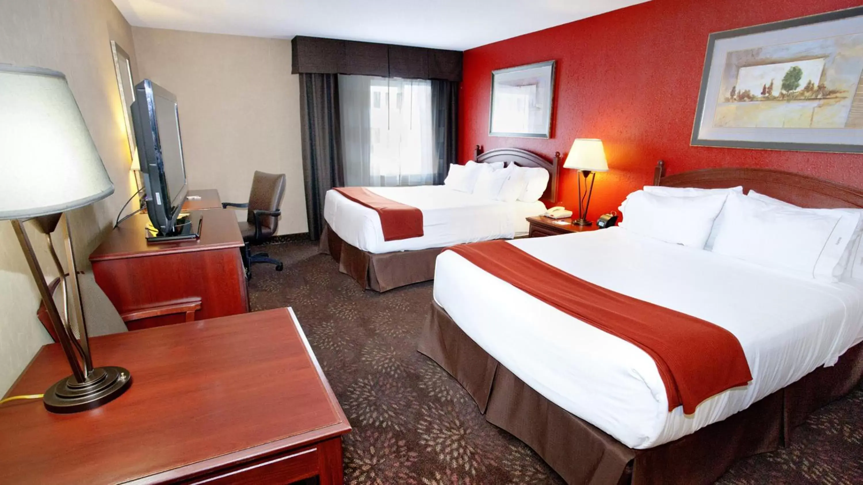 Photo of the whole room, Bed in Holiday Inn Express Jamestown, an IHG Hotel