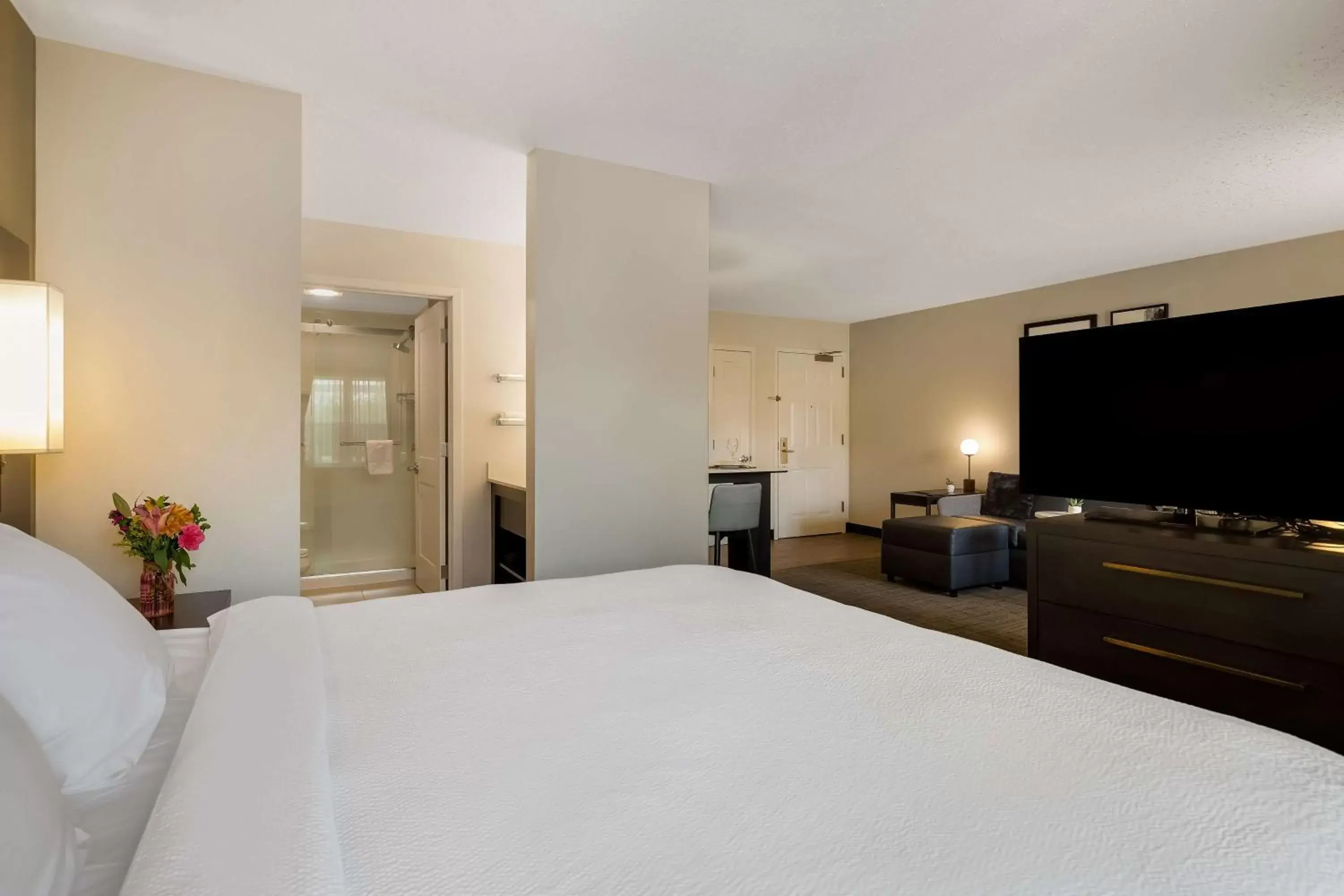 Bedroom, Bed in Sonesta ES Suites Parsippany Morris Plains