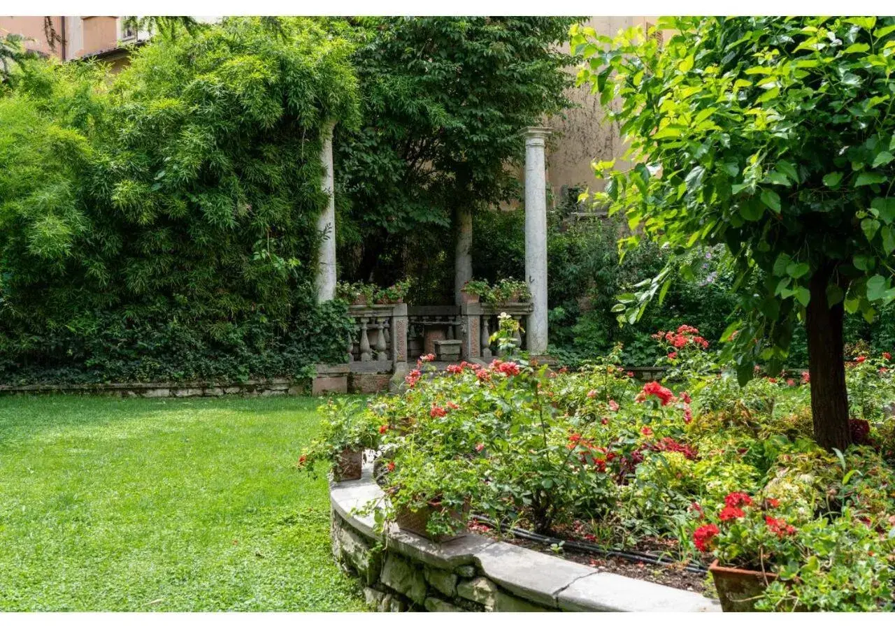 Patio, Garden in PHI Hotel Canalgrande