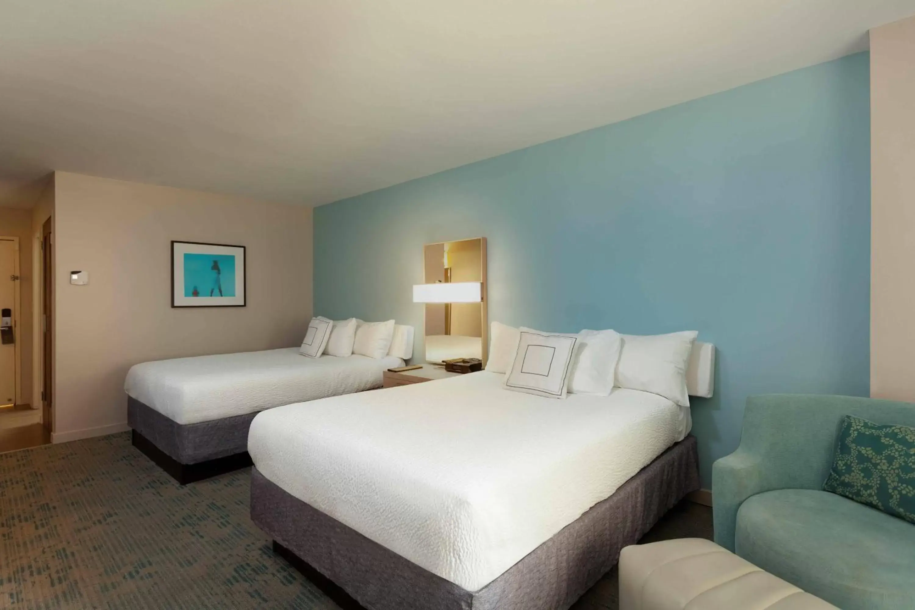 Swimming pool, Bed in Courtyard by Marriott Isla Verde Beach Resort