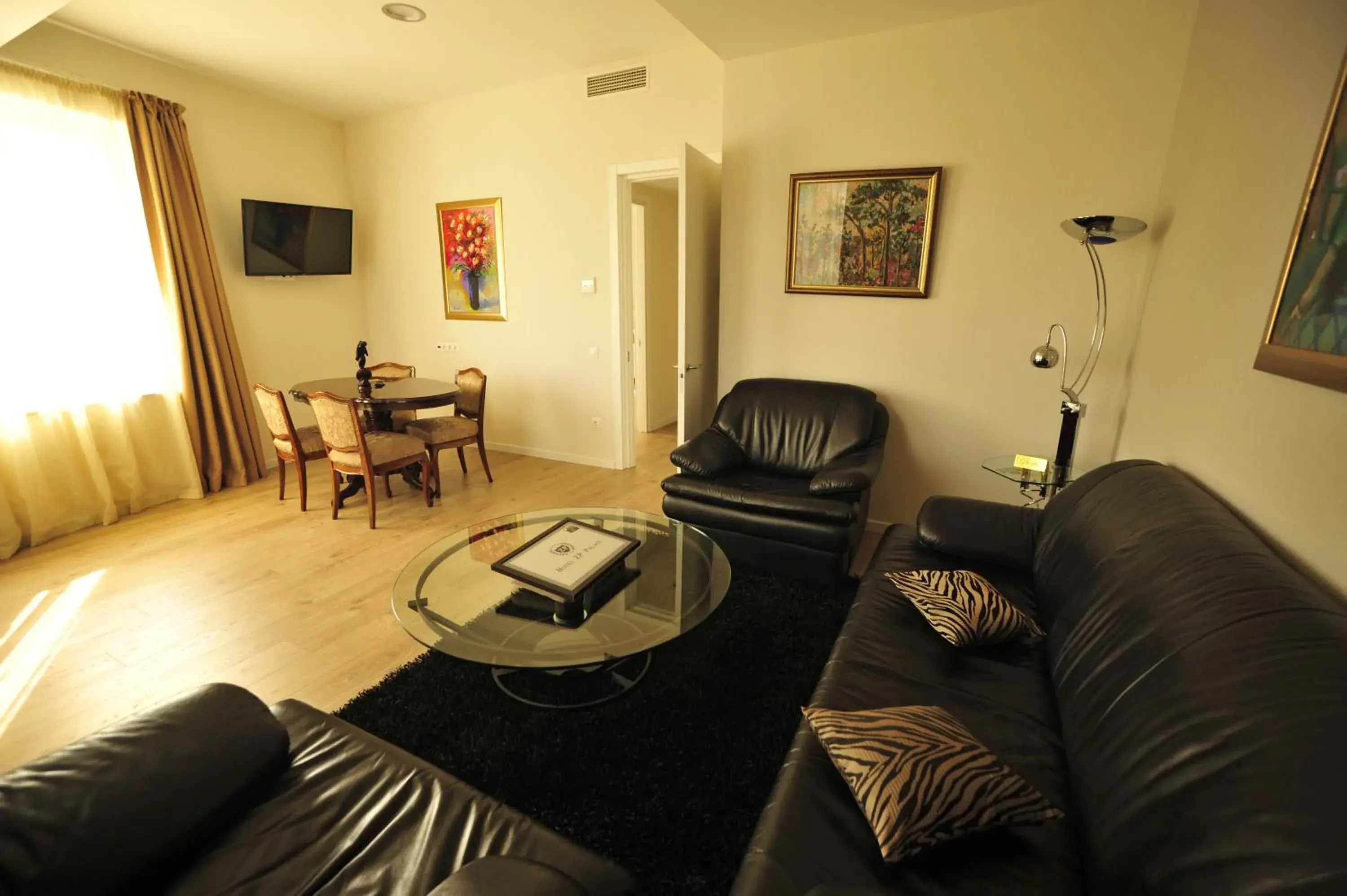 Living room, Seating Area in Hotel ZP Palace