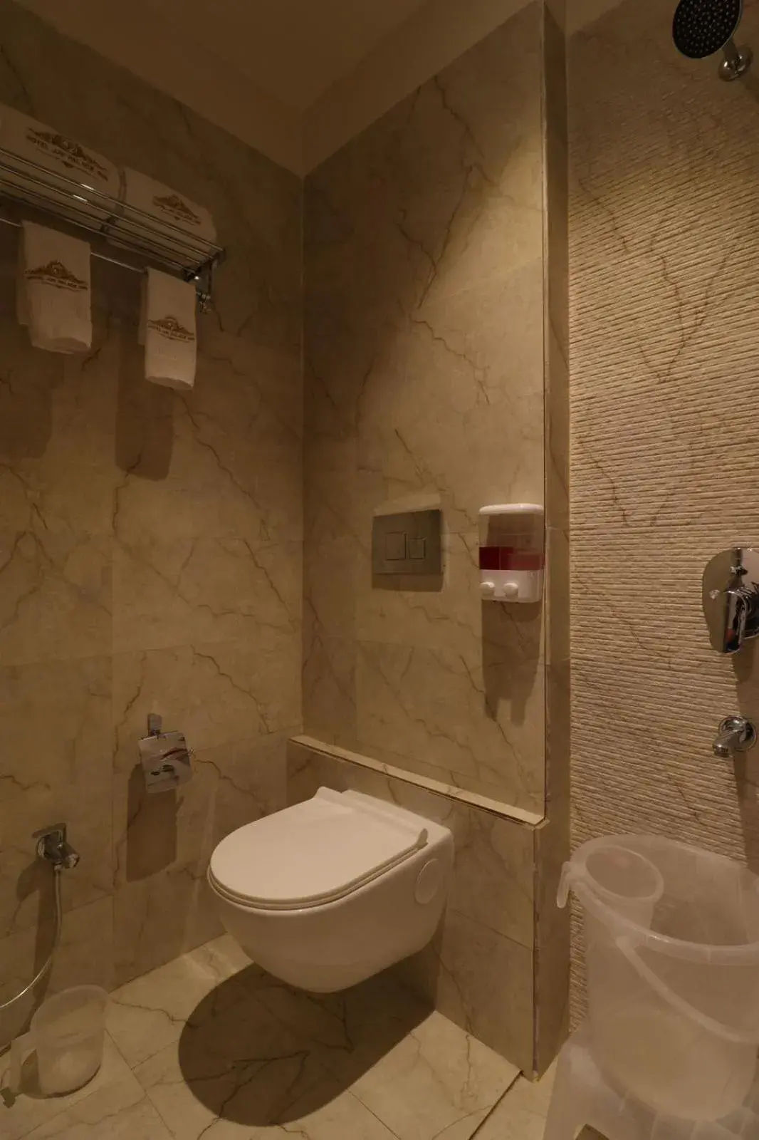 Bathroom in Hotel Jay Palace Inn, Solapur 