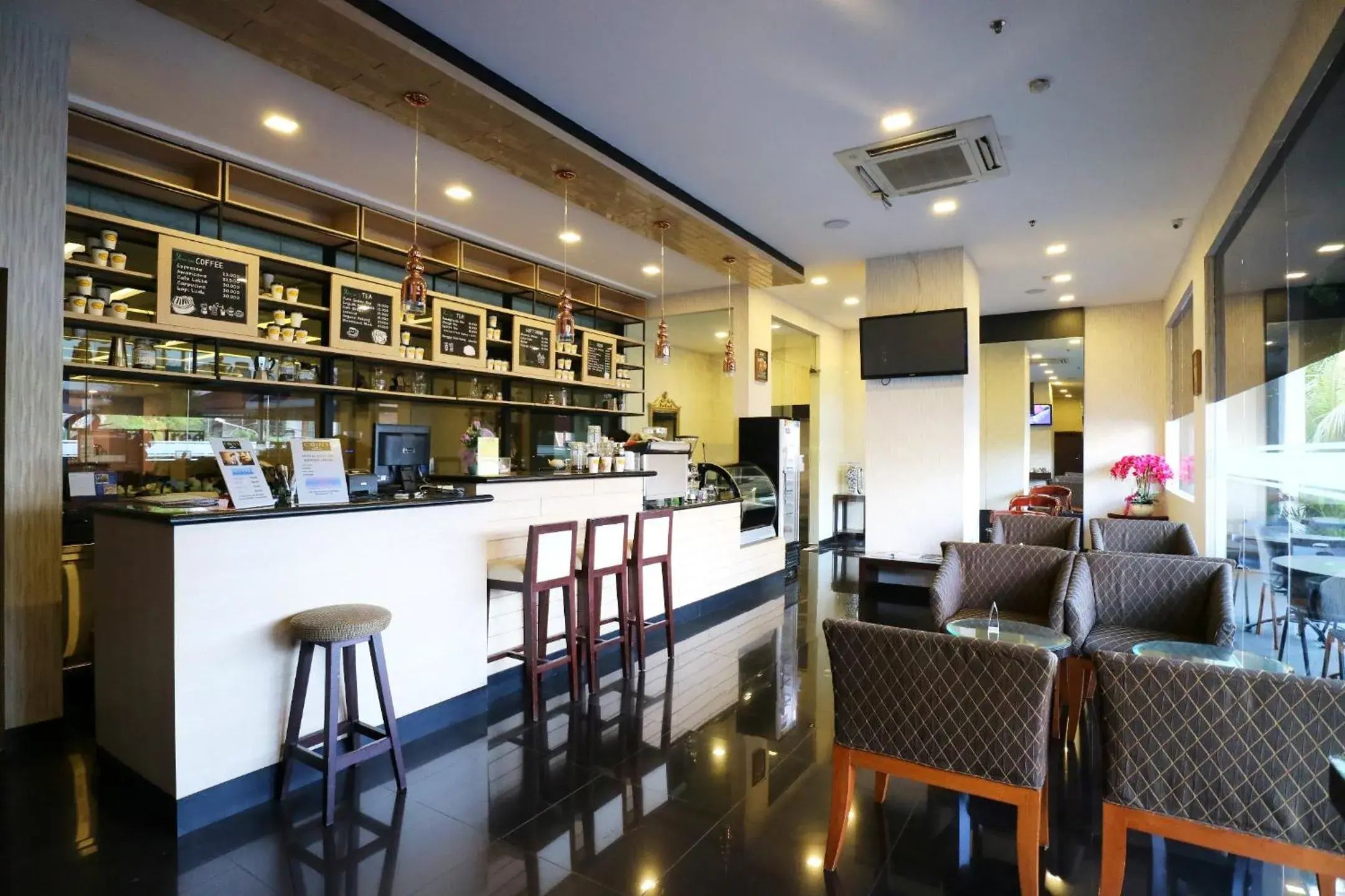 Property building, Lounge/Bar in Coins Hotel Jakarta