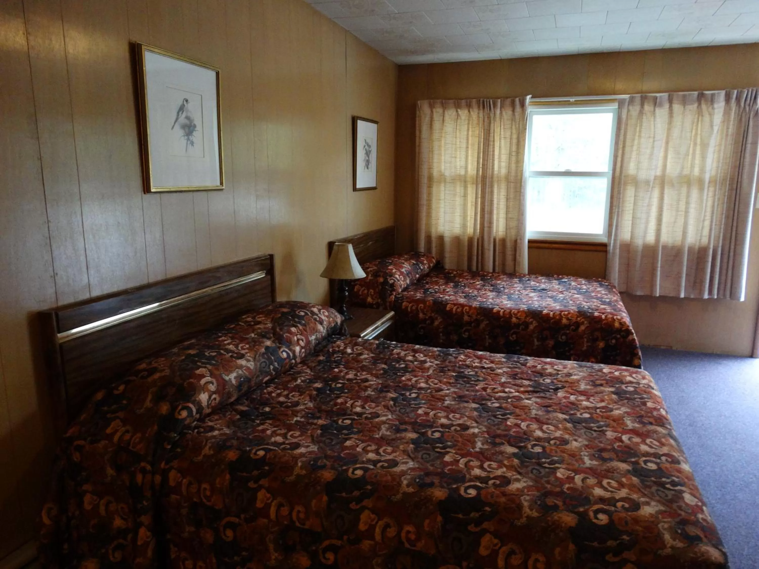 Bed in Buckhorn Resort