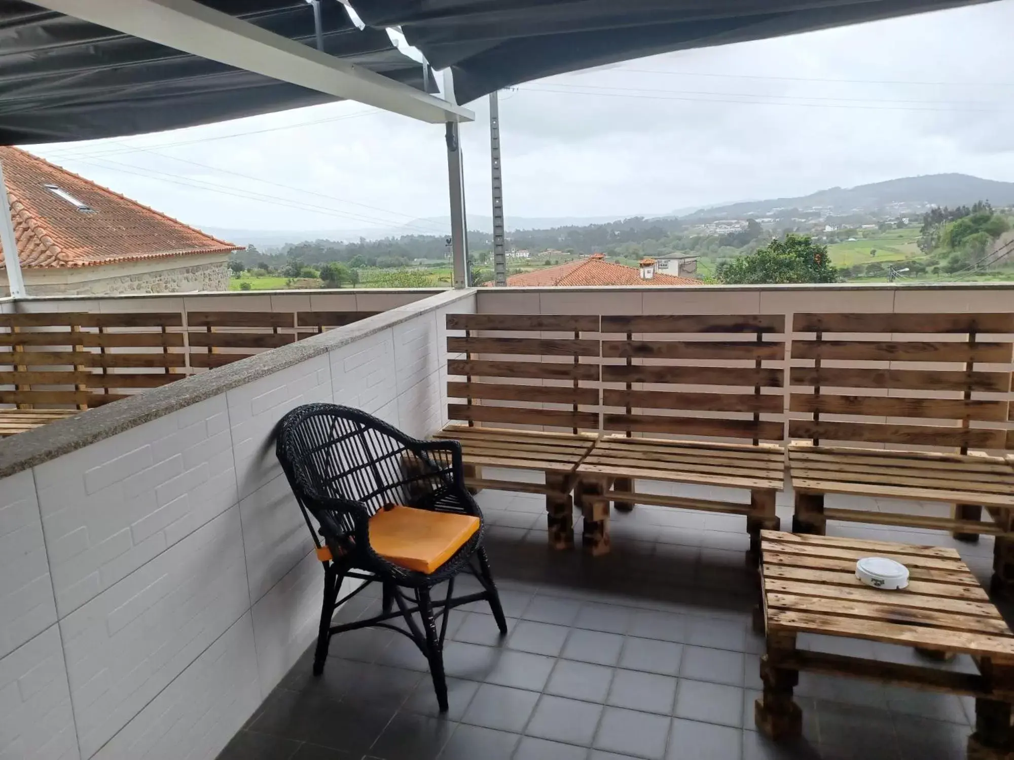 Balcony/Terrace in Leonchic - Guest House