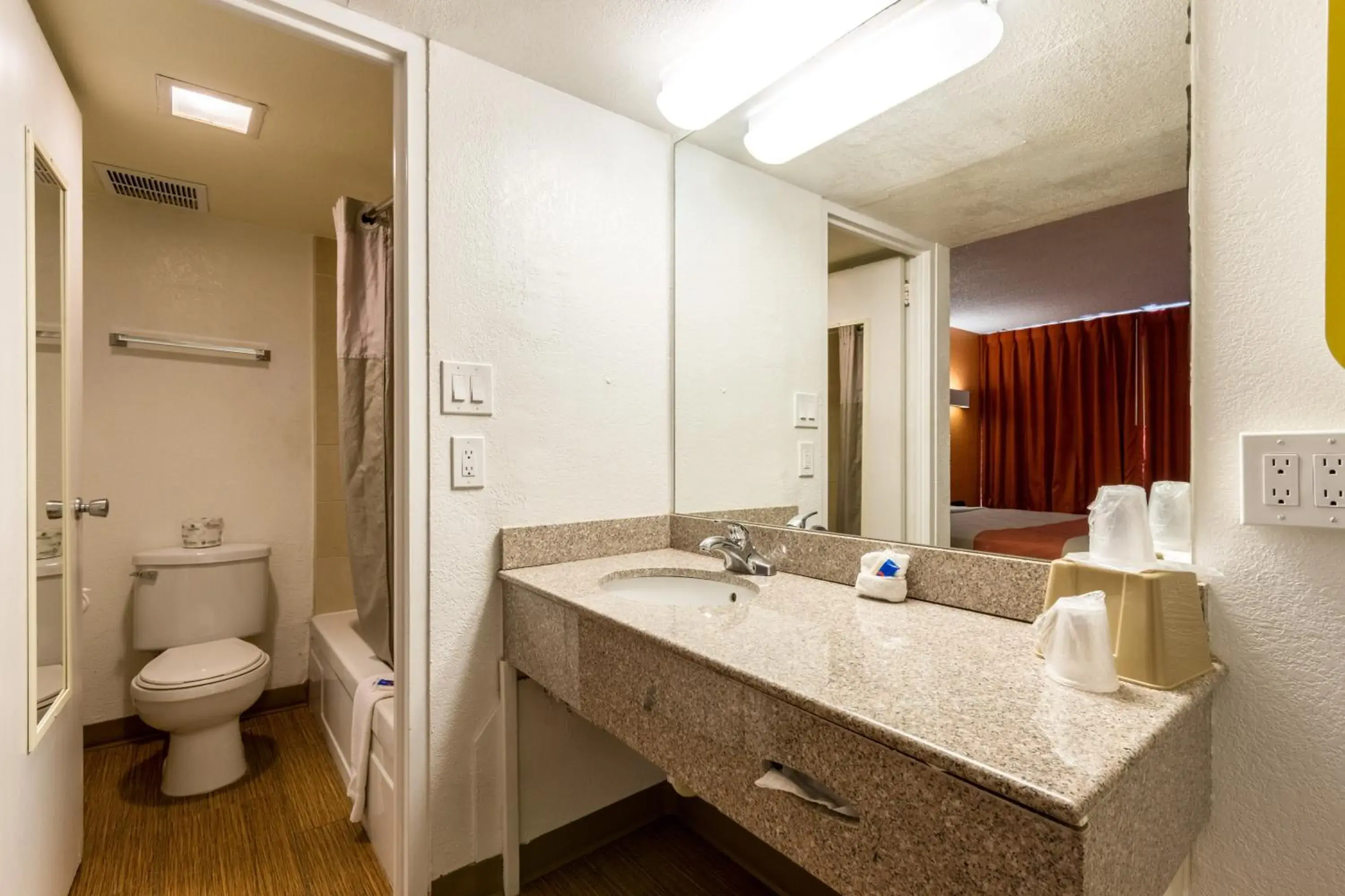 Bathroom in Motel 6 Glendale AZ