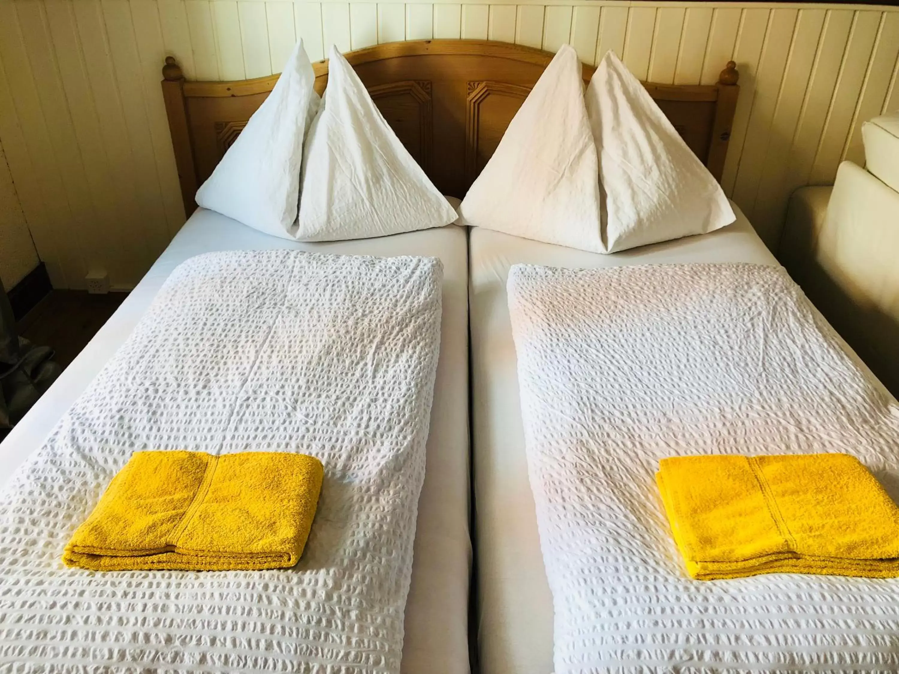 Bed in Interlaken Linda Inn Lodge