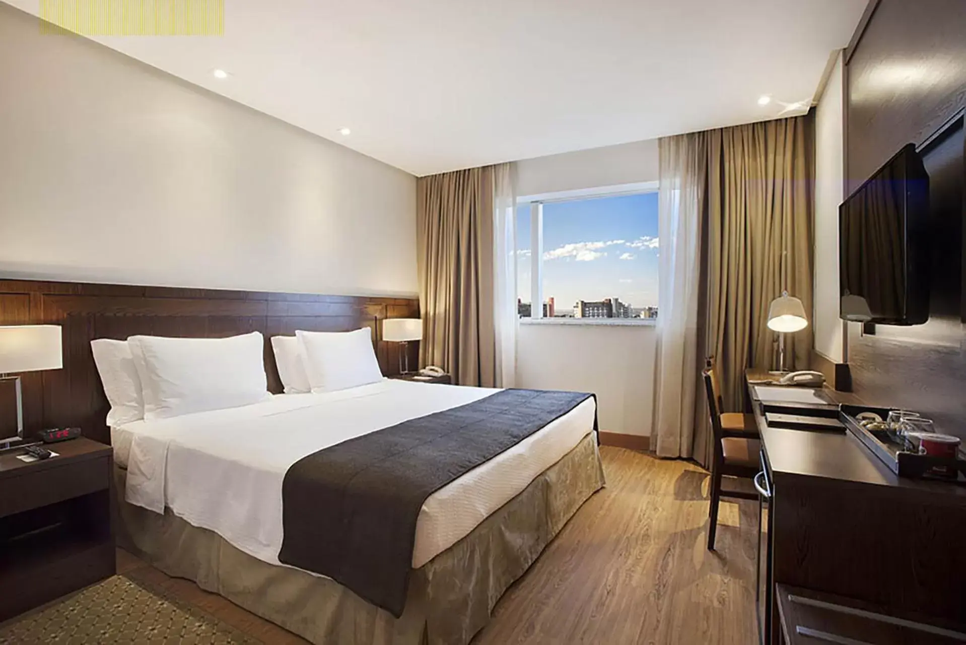 Bed in Windsor Brasilia Hotel