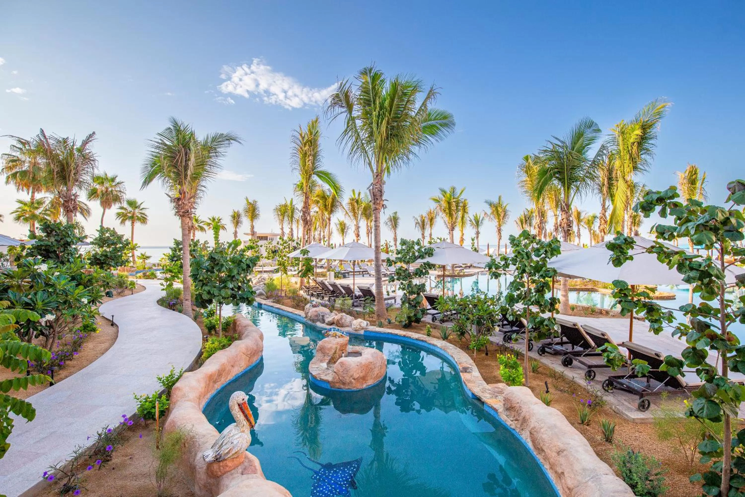 Swimming pool in Villa La Valencia Beach Resort & Spa Los Cabos