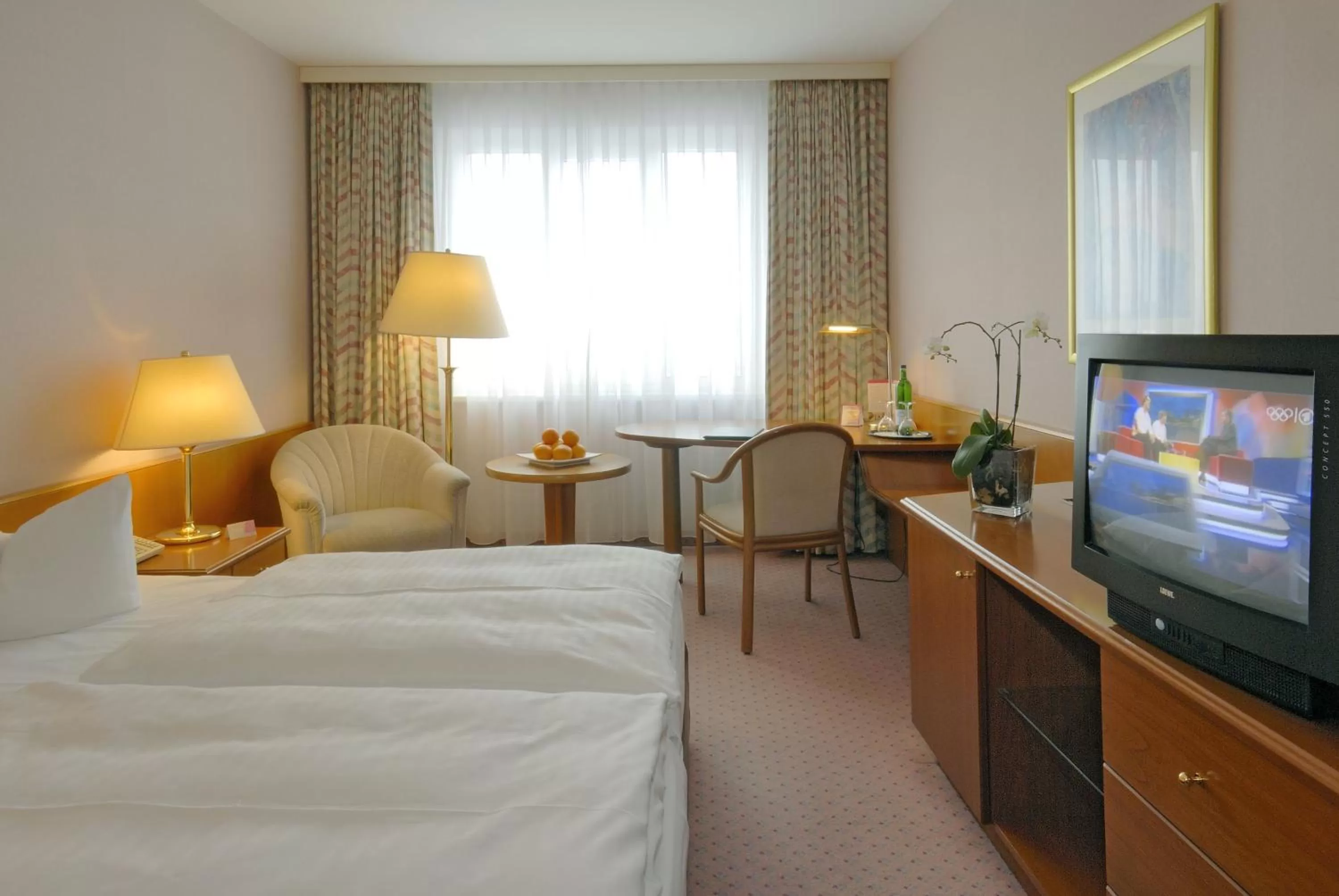 Photo of the whole room, Bed in Radisson Blu Hotel Cottbus