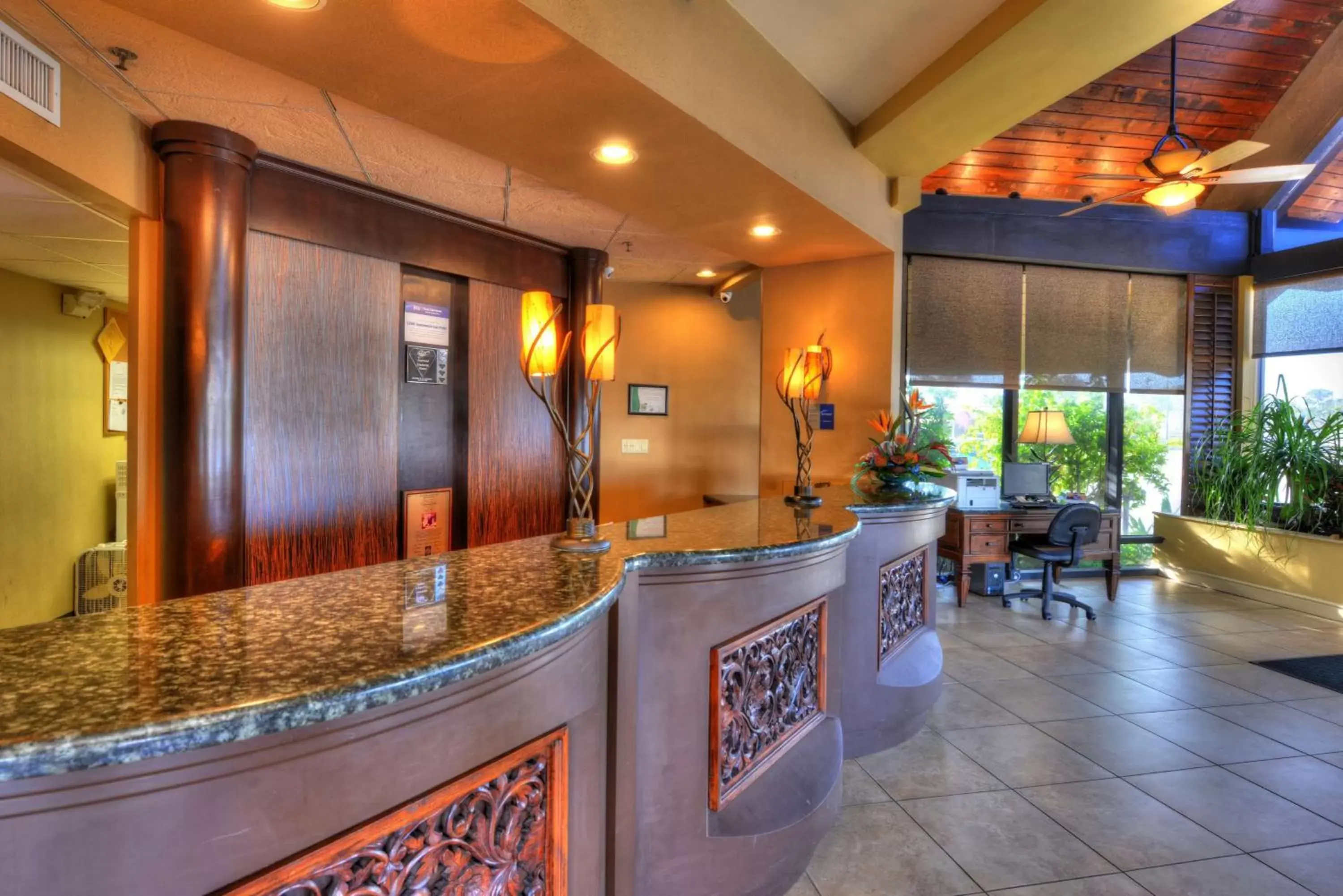 Lobby or reception in Best Western Aku Tiki Inn Lobby or reception in Best Western Aku Tiki Inn