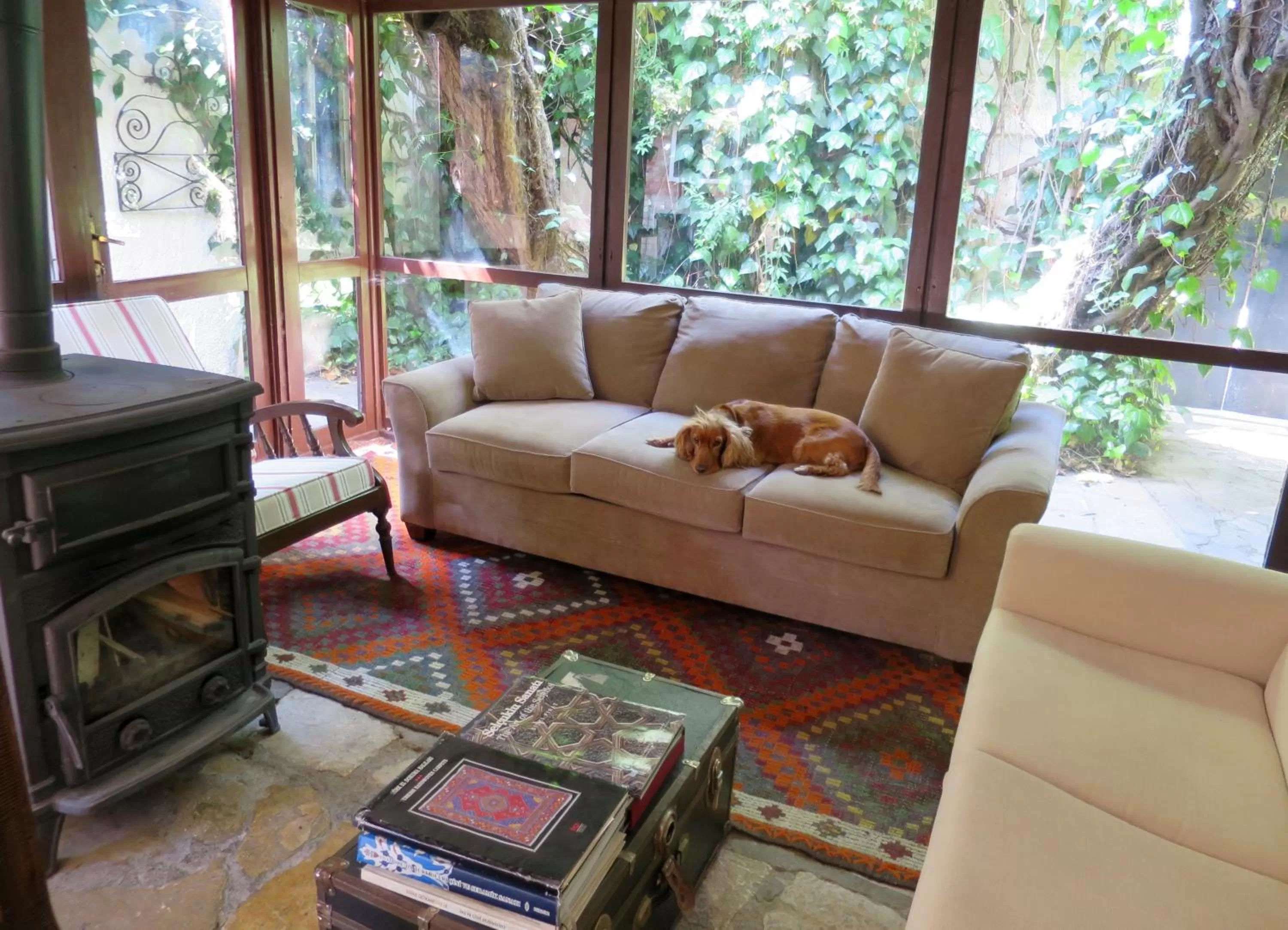 Seating area in Hotel Kalehan