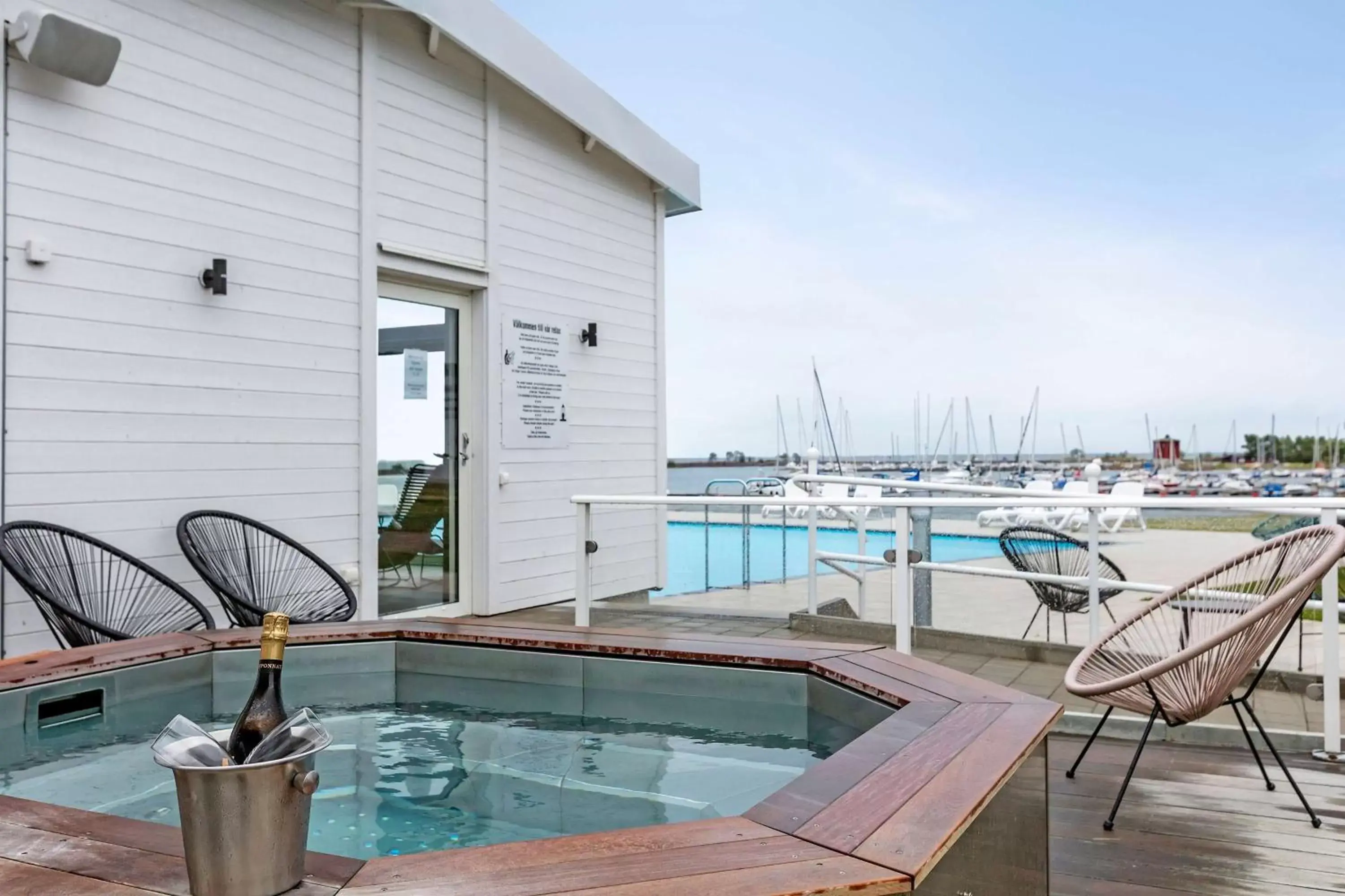 Pool view, Swimming Pool in Best Western Hotel Corallen