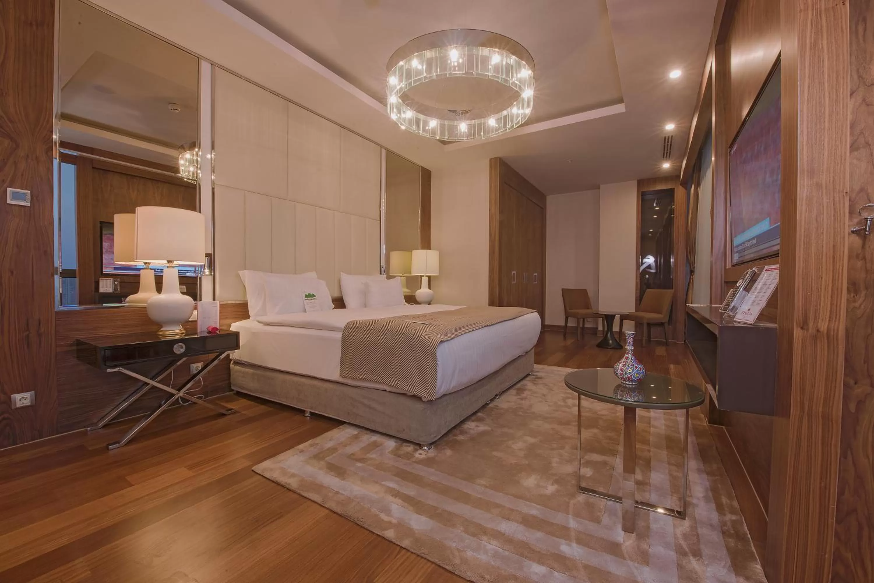 Bedroom, Bed in Ramada Plaza By Wyndham Konya