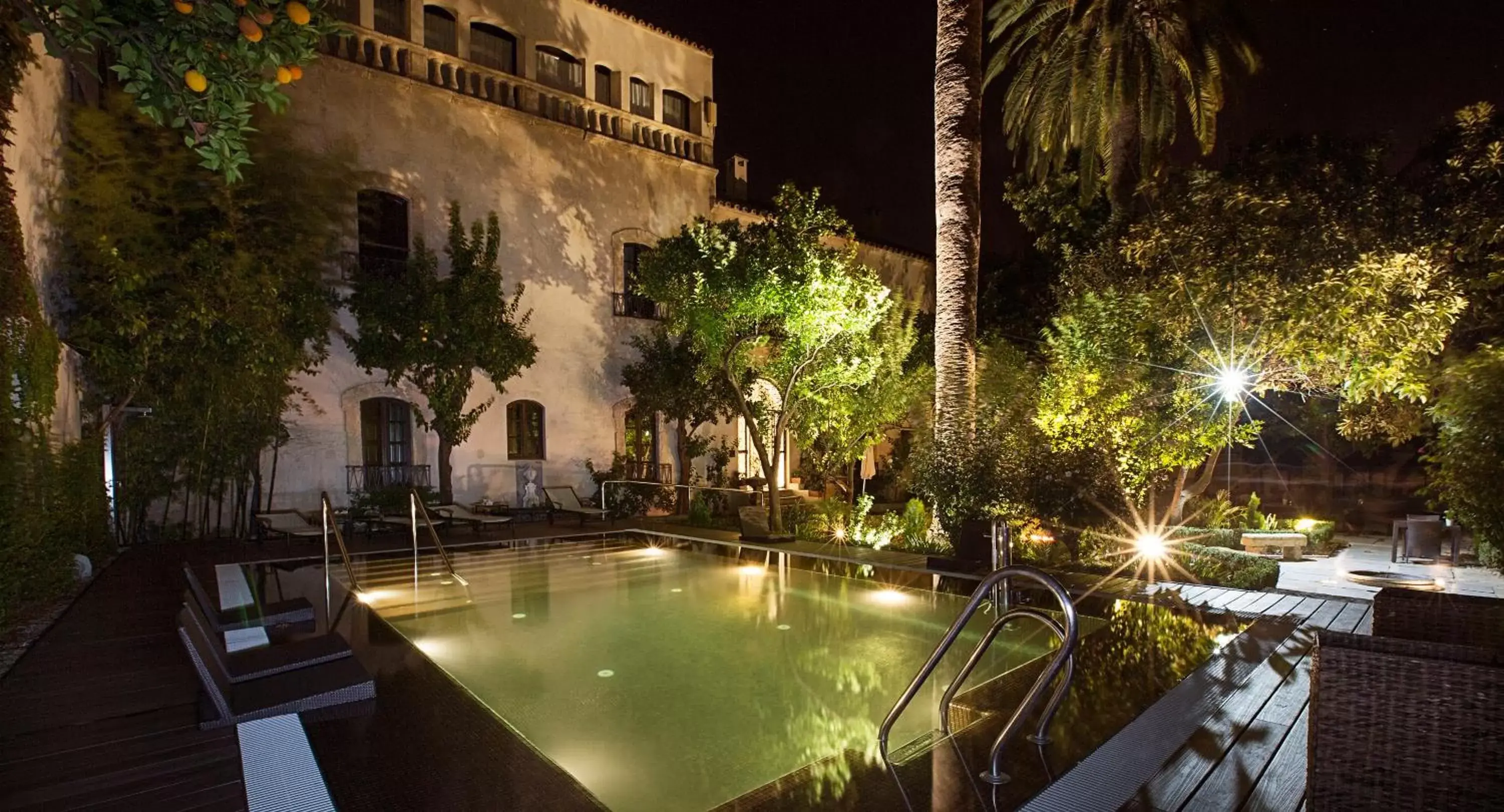 Night, Swimming Pool in Hospes Palacio del Bailio