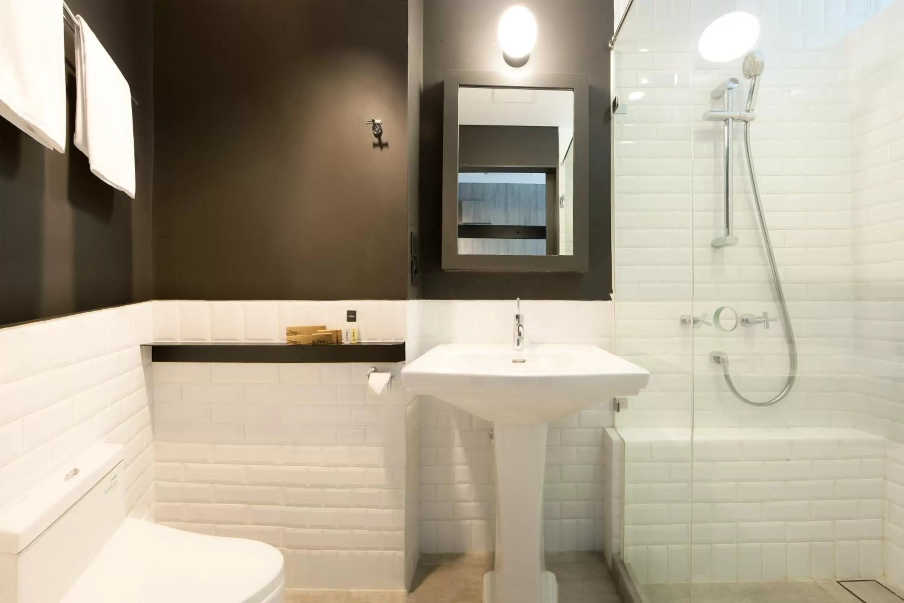 Bathroom in Rooms Inc Semarang