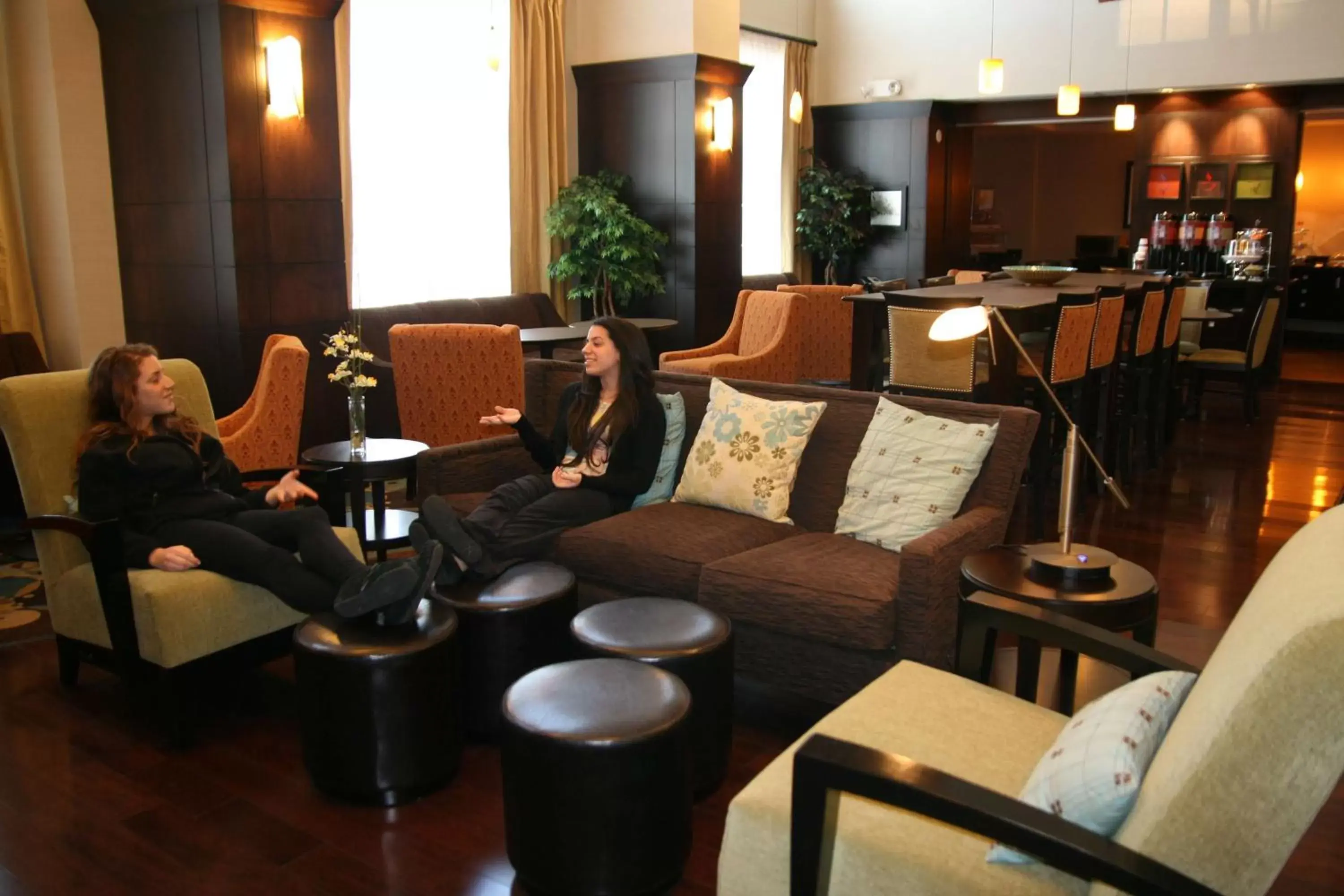 Lobby or reception, Lounge/Bar in Hampton Inn & Suites Detroit-Canton