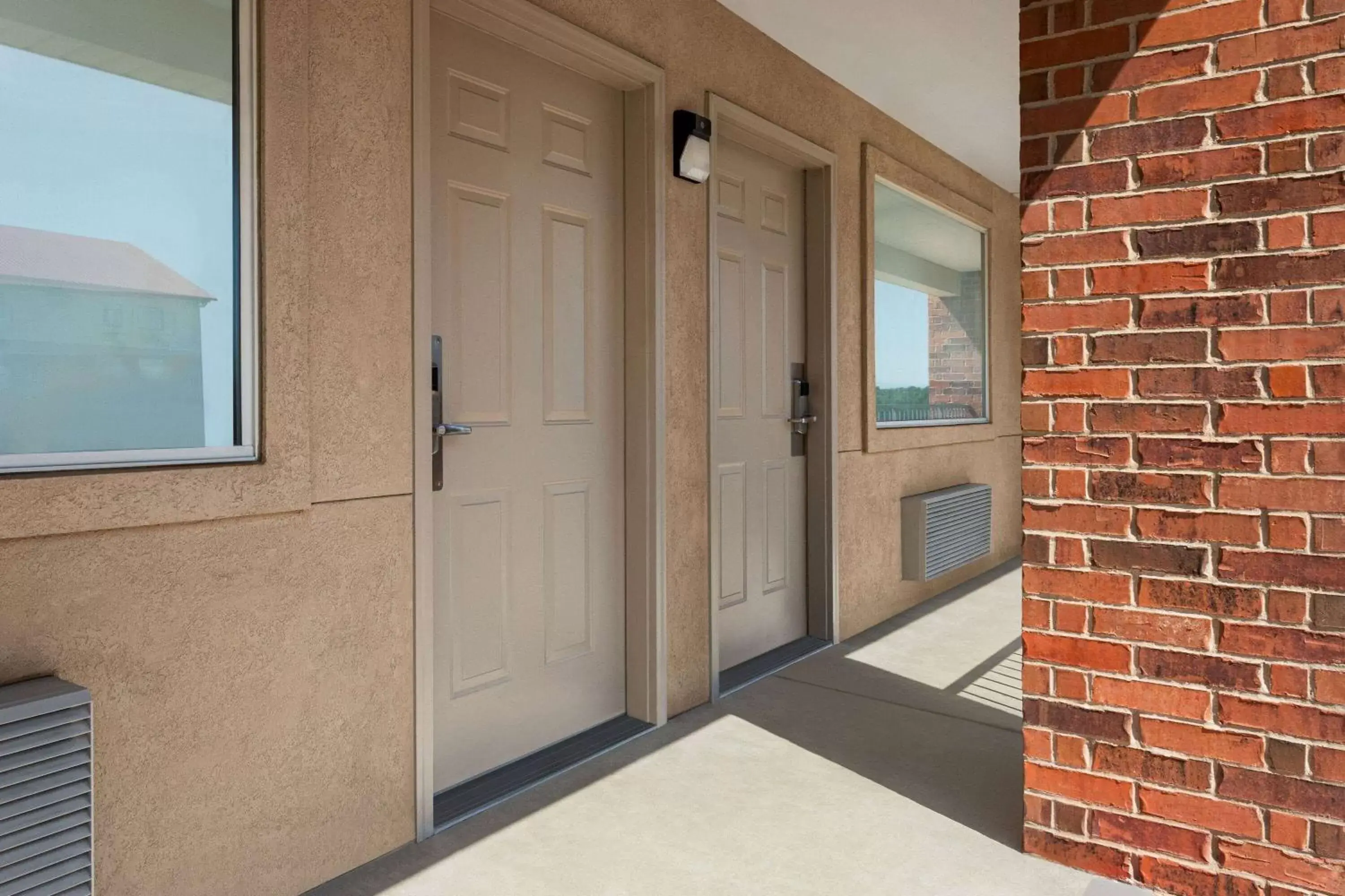 Facade/entrance in AmericInn by Wyndham Branson & Conference Center Facade/entrance in AmericInn by Wyndham Branson & Conference Center