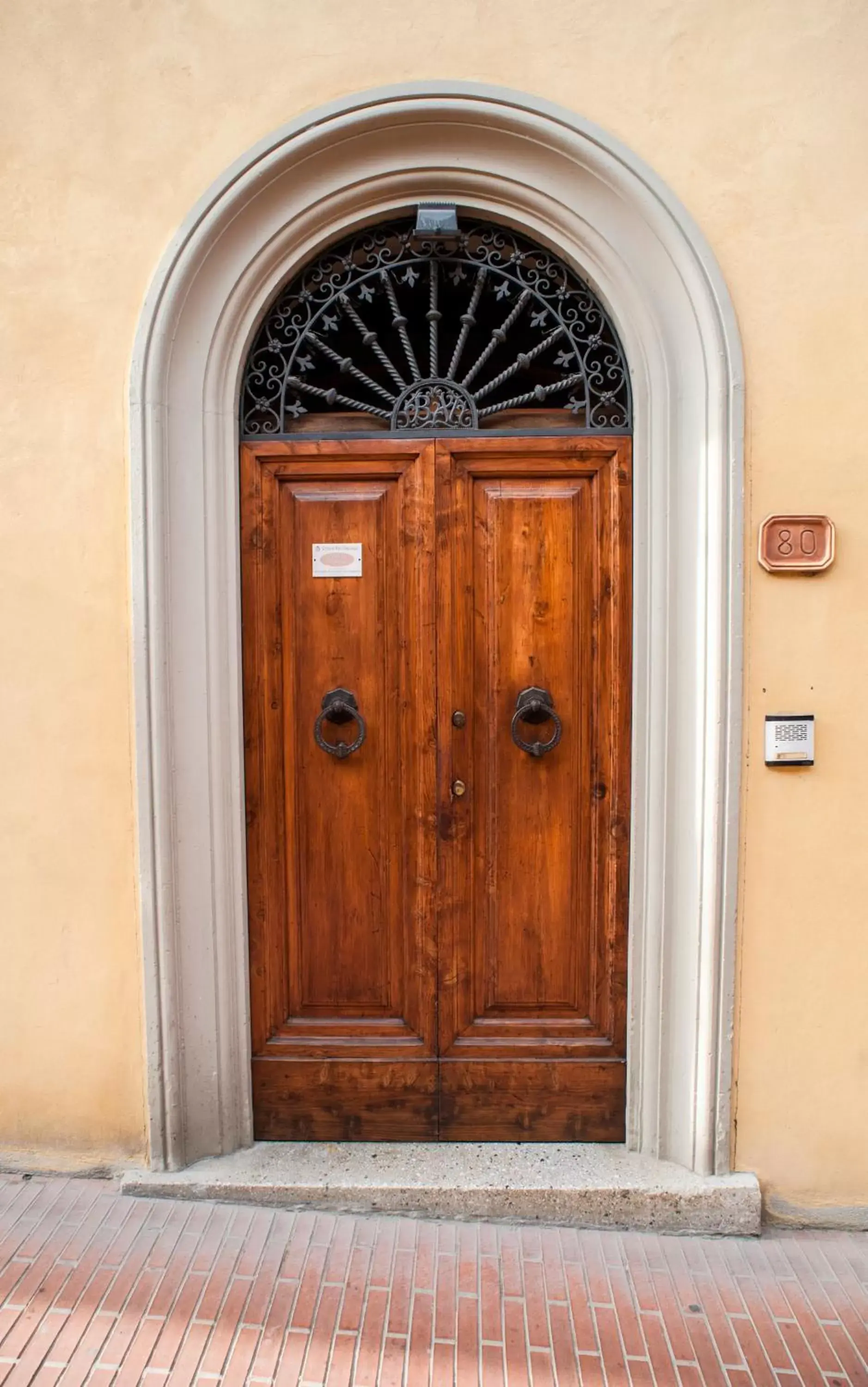 Facade/entrance in B&B Palazzo Al Torrione 2