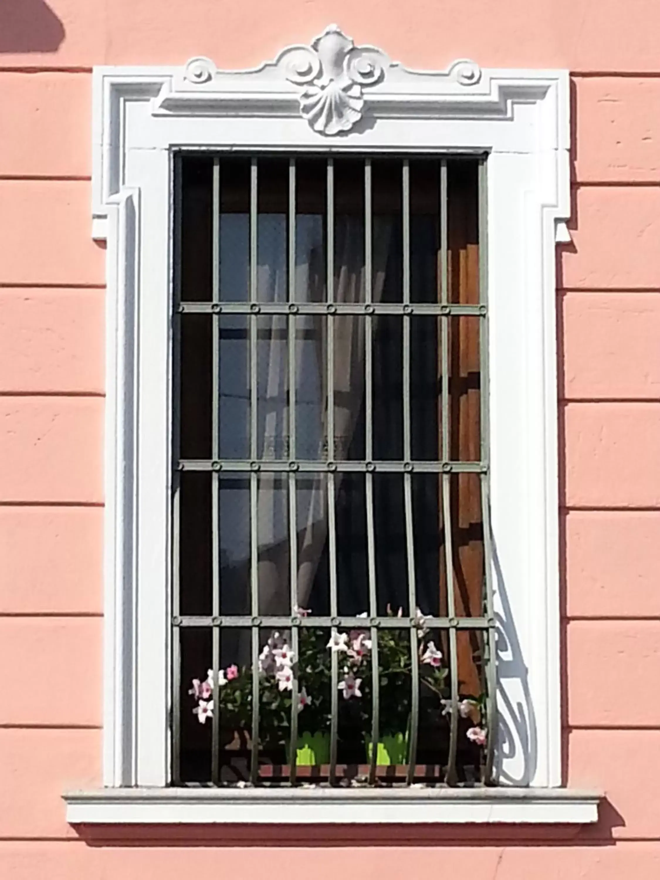 Decorative detail in Casa Calicantus