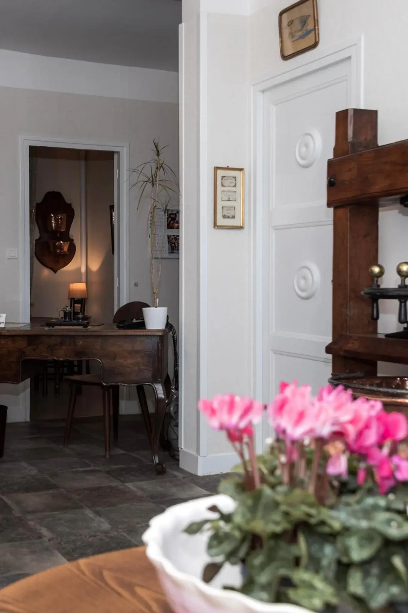 Lobby or reception in Cit'Hotel Aéro-Hotel Lobby or reception in Cit'Hotel Aéro-Hotel