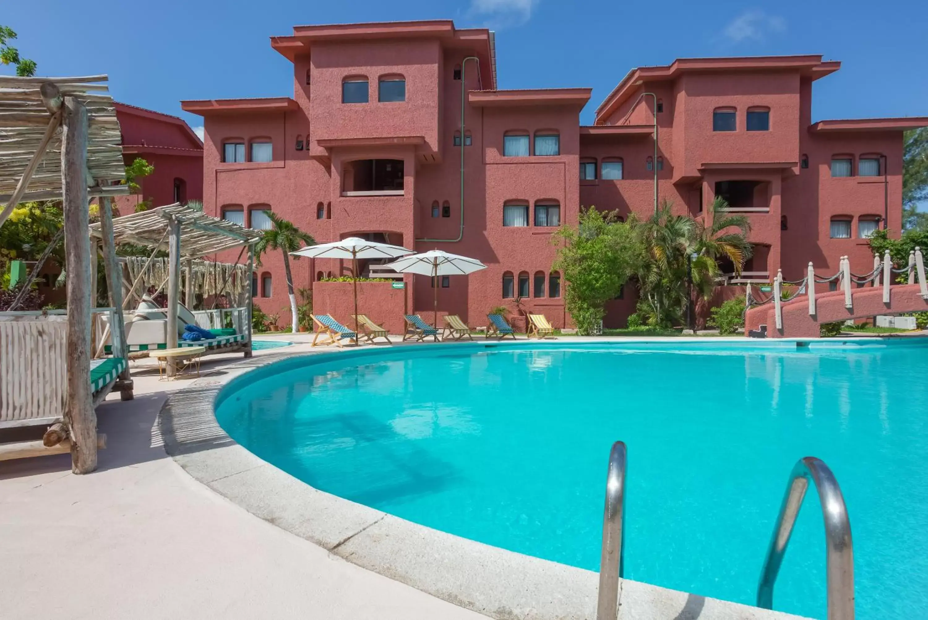 Property building, Swimming Pool in Selina Cancun Laguna Hotel Zone
