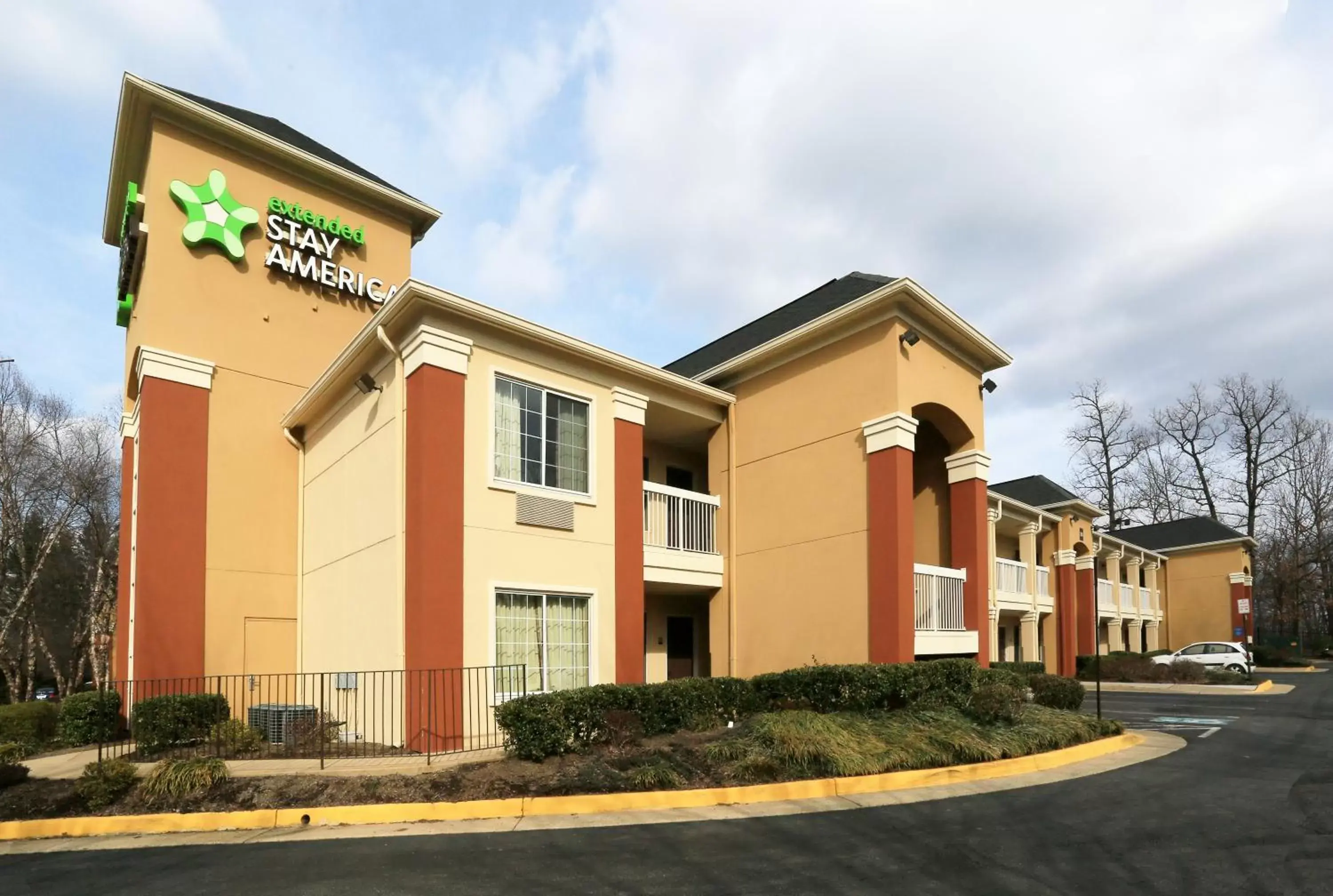 Property building in Extended Stay America Suites - Washington, DC - Fairfax - Fair Oaks