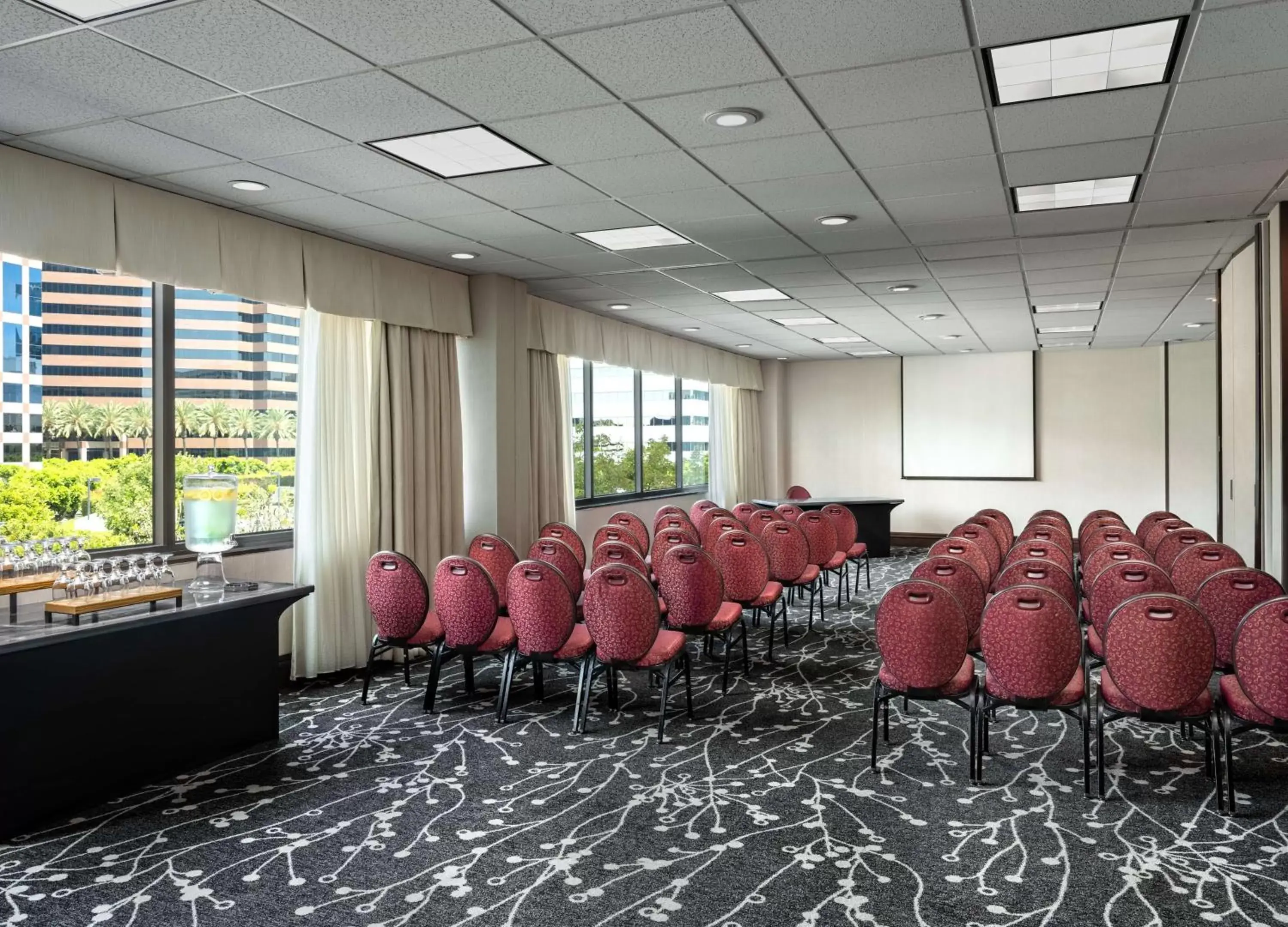 Meeting/conference room in Sonesta Irvine