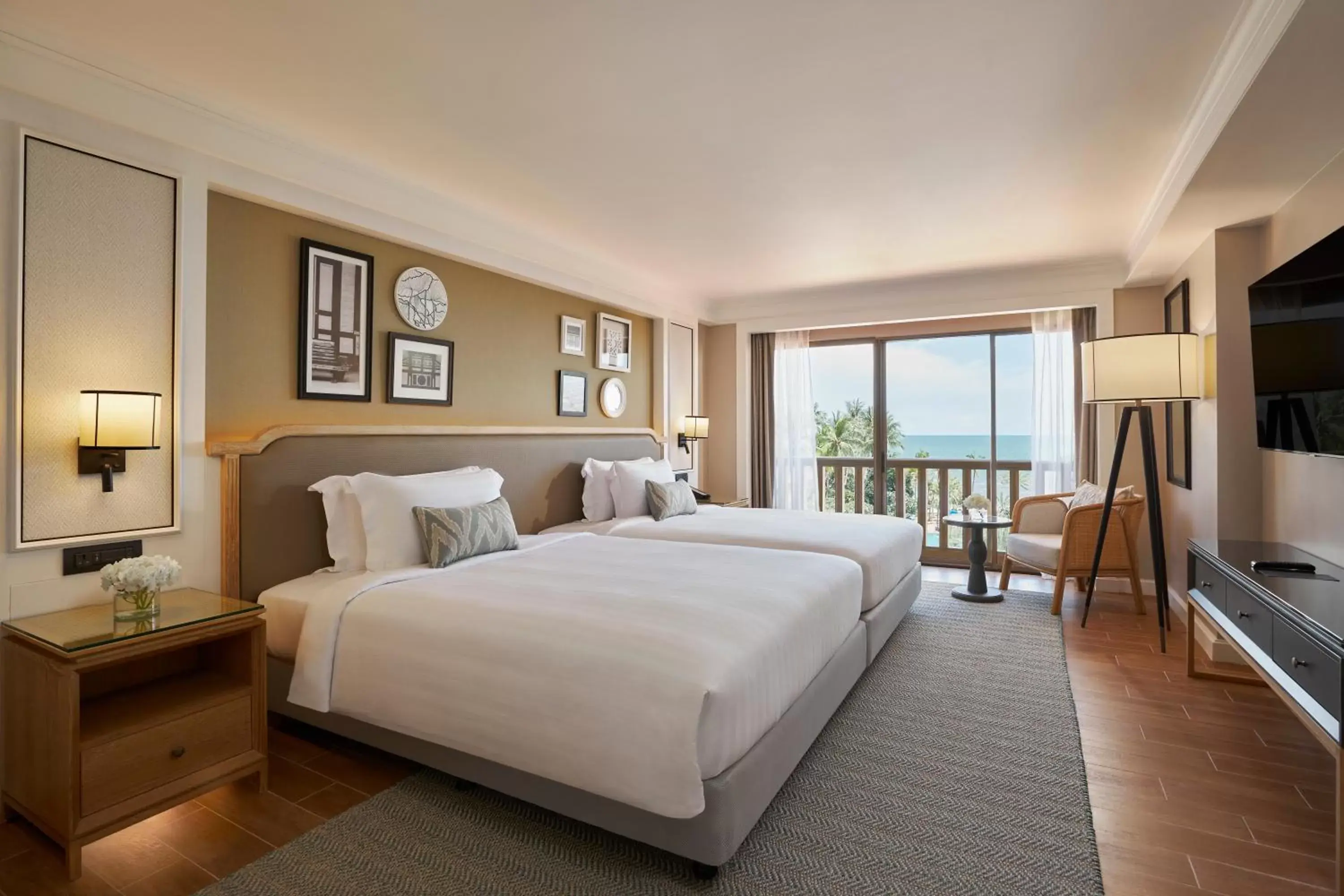 Photo of the whole room, Bed in Dusit Thani Hua Hin Photo of the whole room, Bed in Dusit Thani Hua Hin