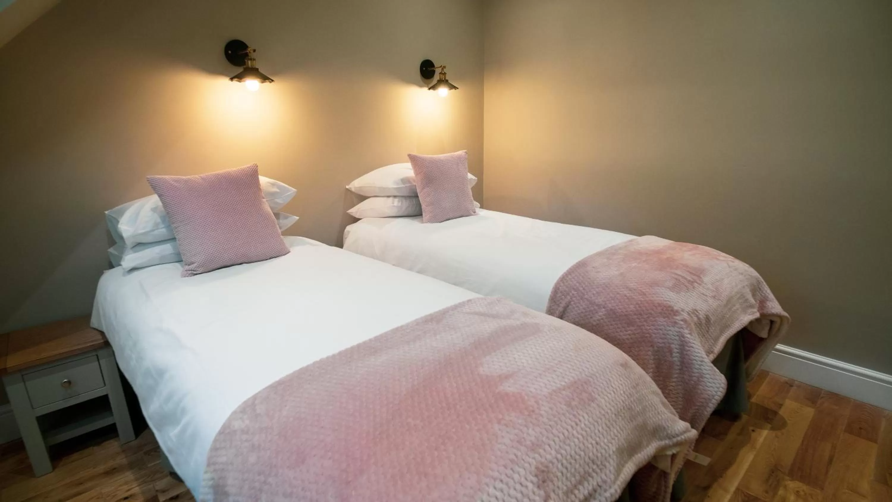 Bed in The Pebley Inn