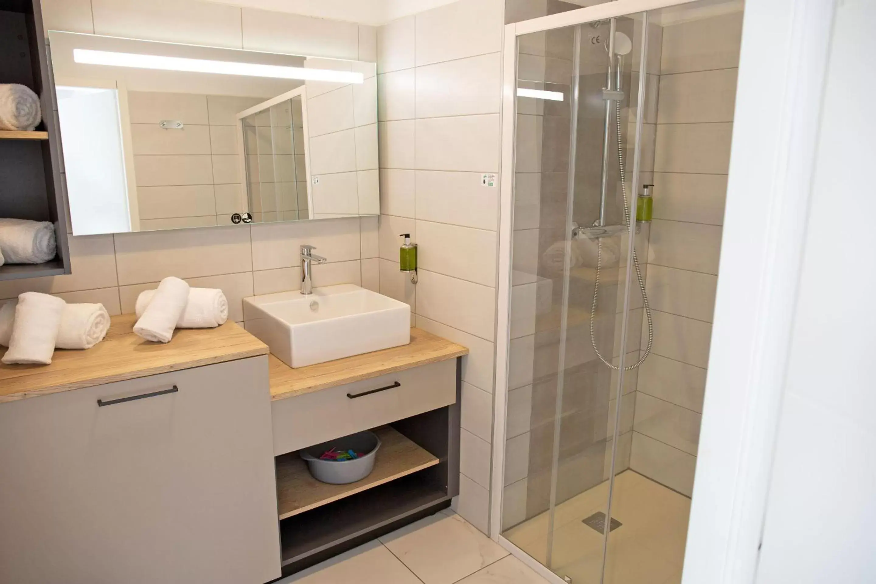 Shower, Bathroom in Résidence Pierre & Vacances Premium Horizon Golf