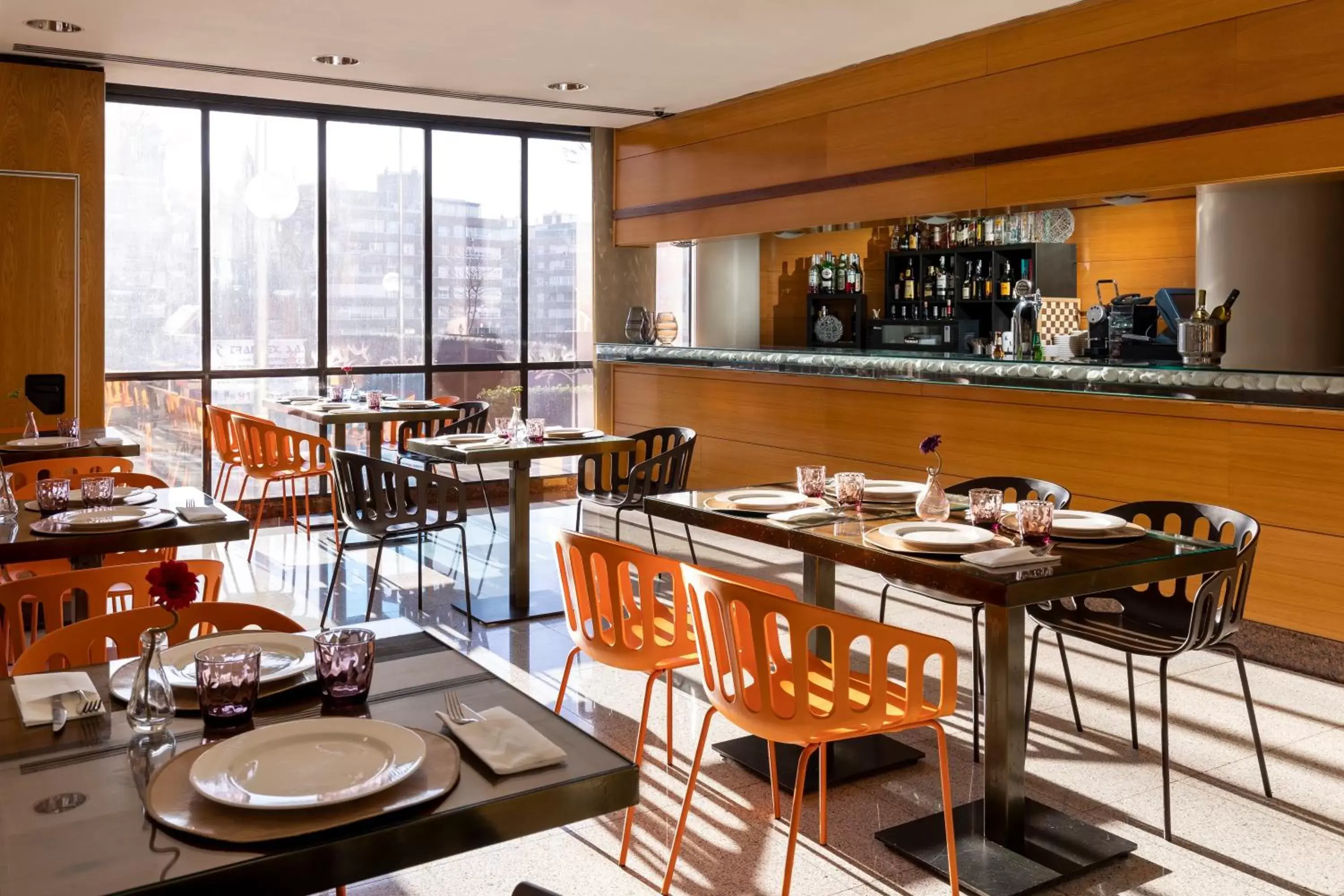 Lounge or bar, Restaurant/Places to Eat in Rafaelhoteles Piramides Lounge or bar, Restaurant/Places to Eat in Rafaelhoteles Piramides