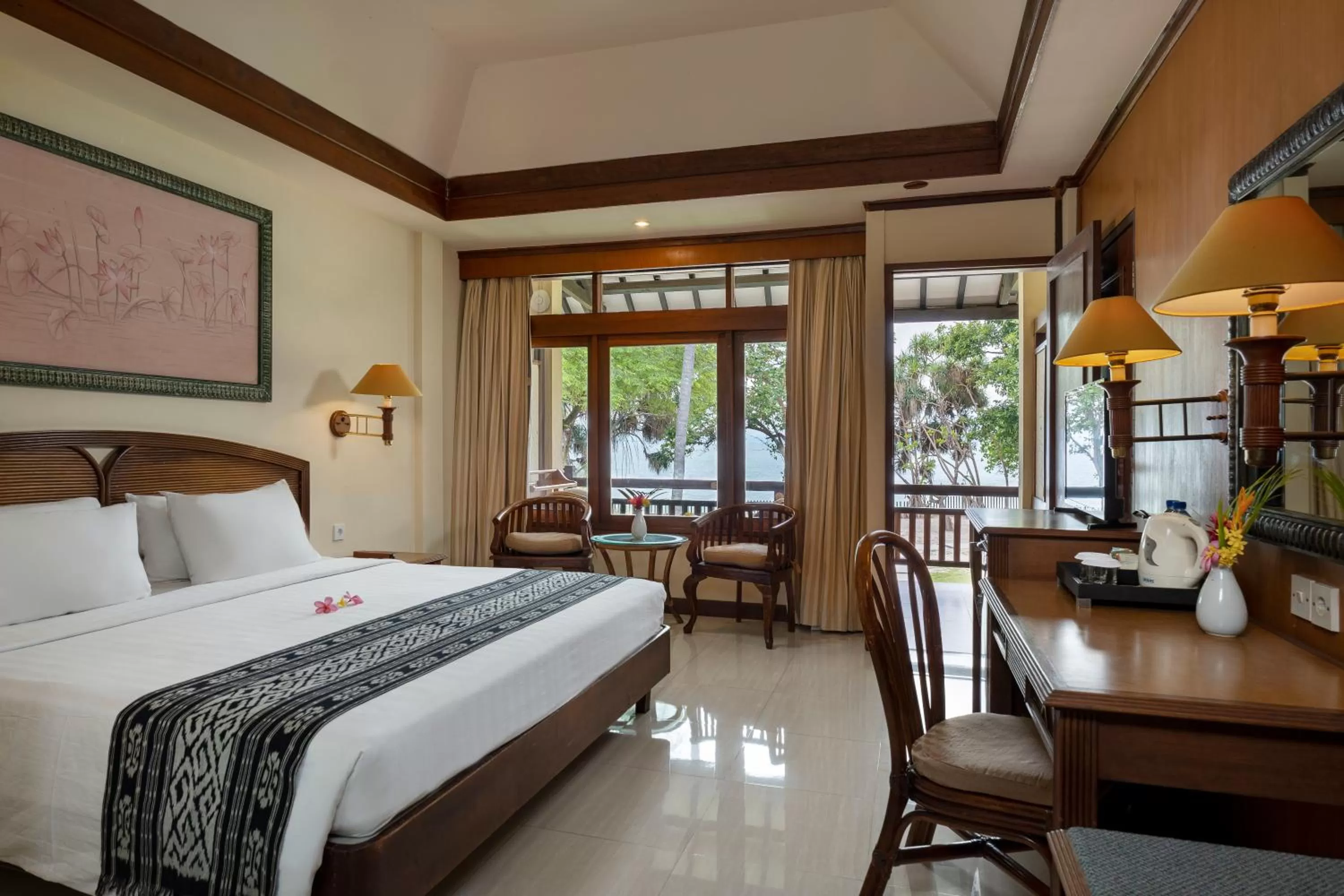 Bed in Merumatta Senggigi Lombok