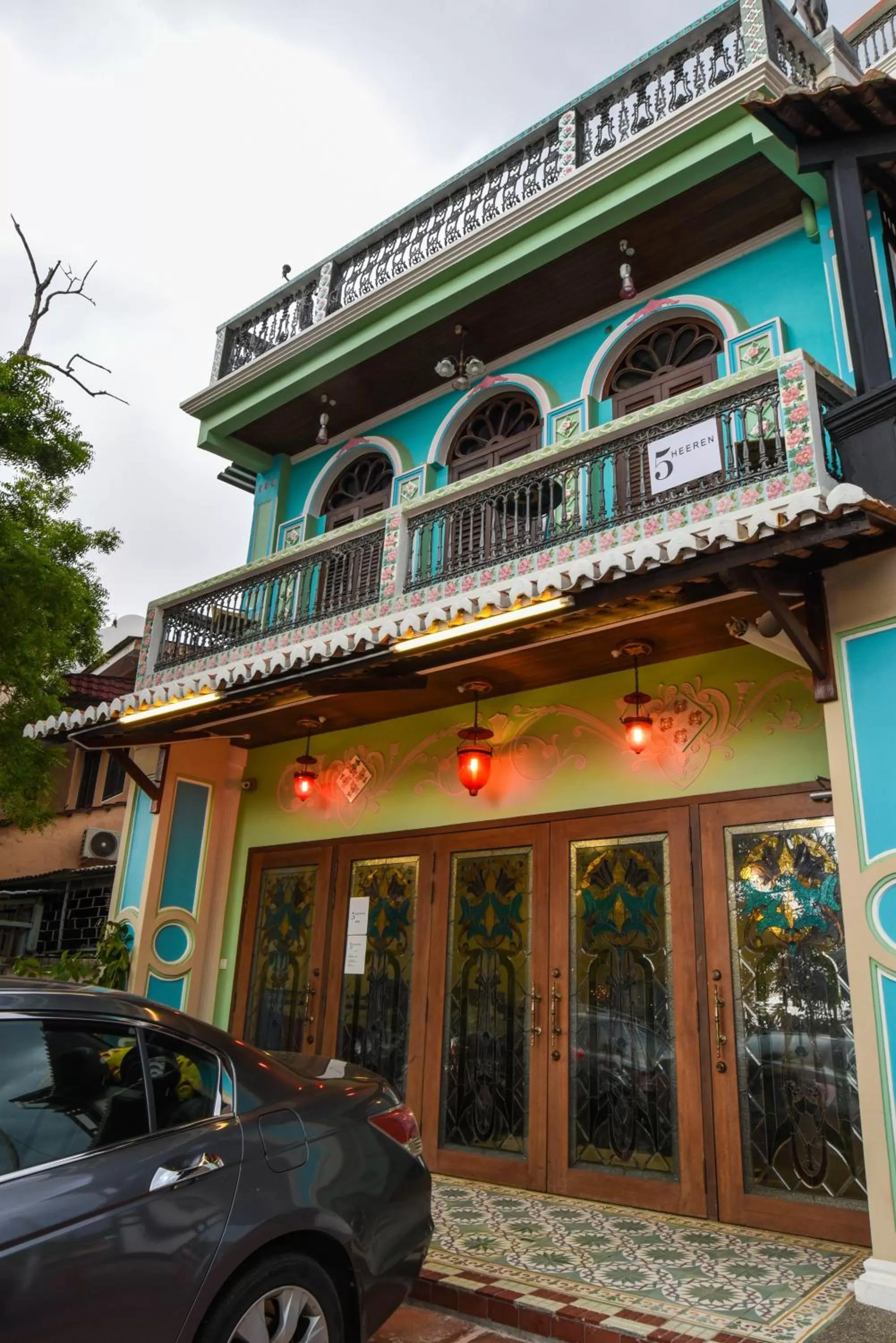 Property building in 5 Heeren Museum Residence