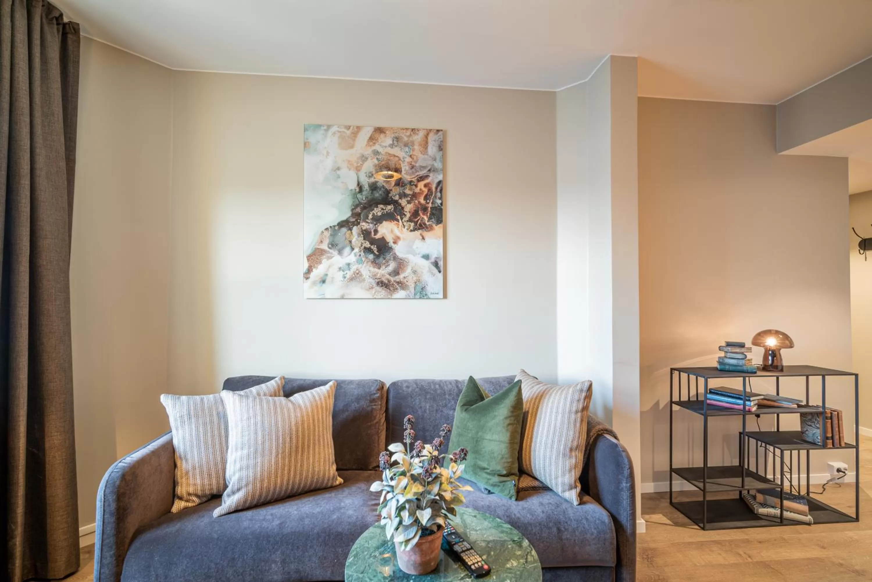 Living room in Aksjemøllen - by Classic Norway Hotels