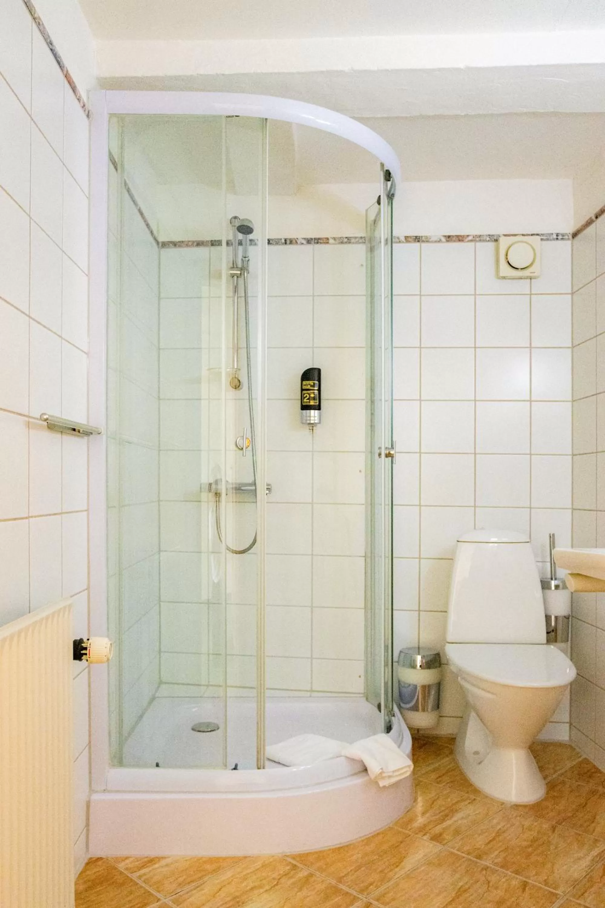 Bathroom in Hotel & Restaurant Brauner Hirsch Osterwieck