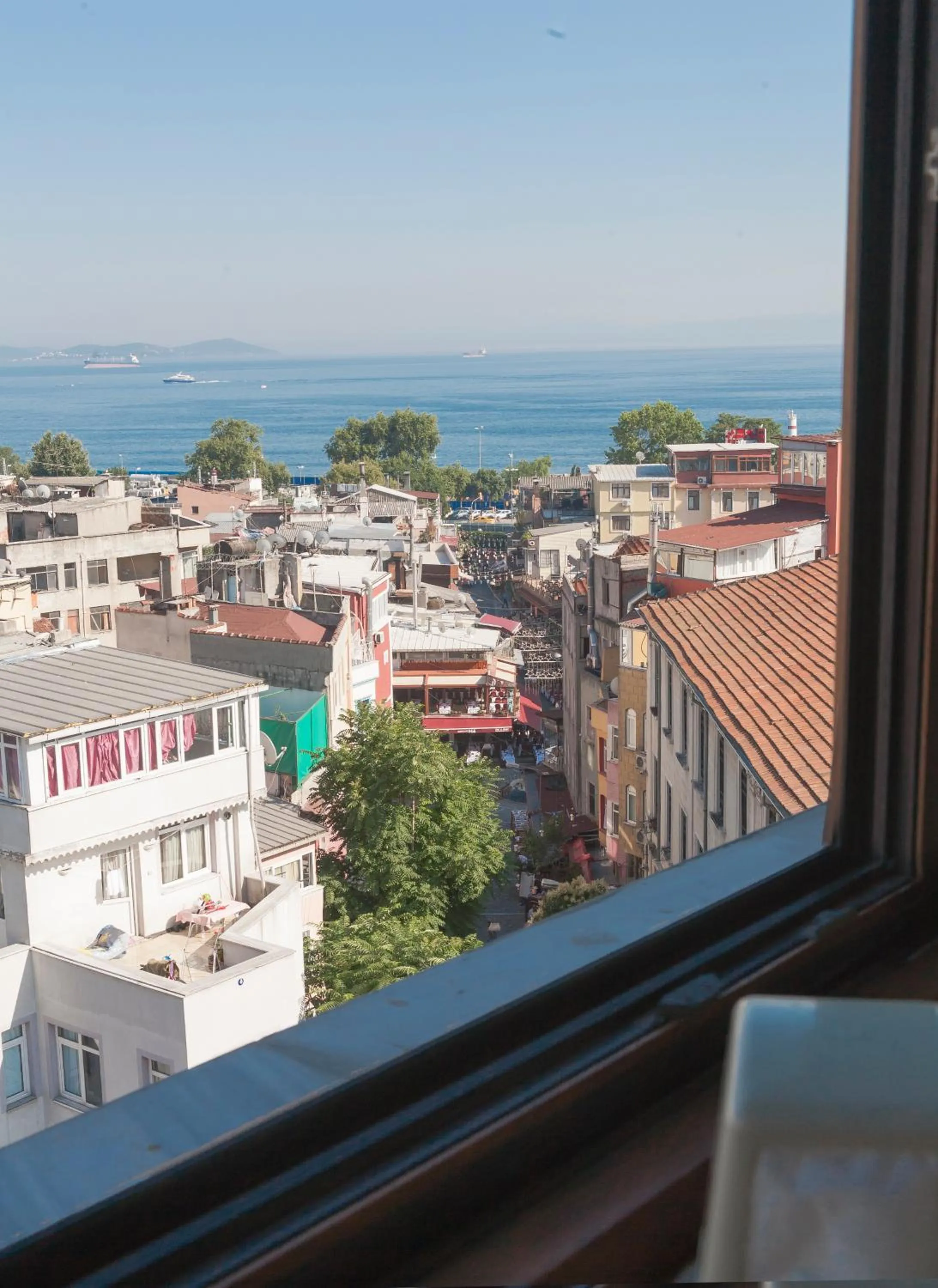Balcony/Terrace in Grand Liza Hotel
