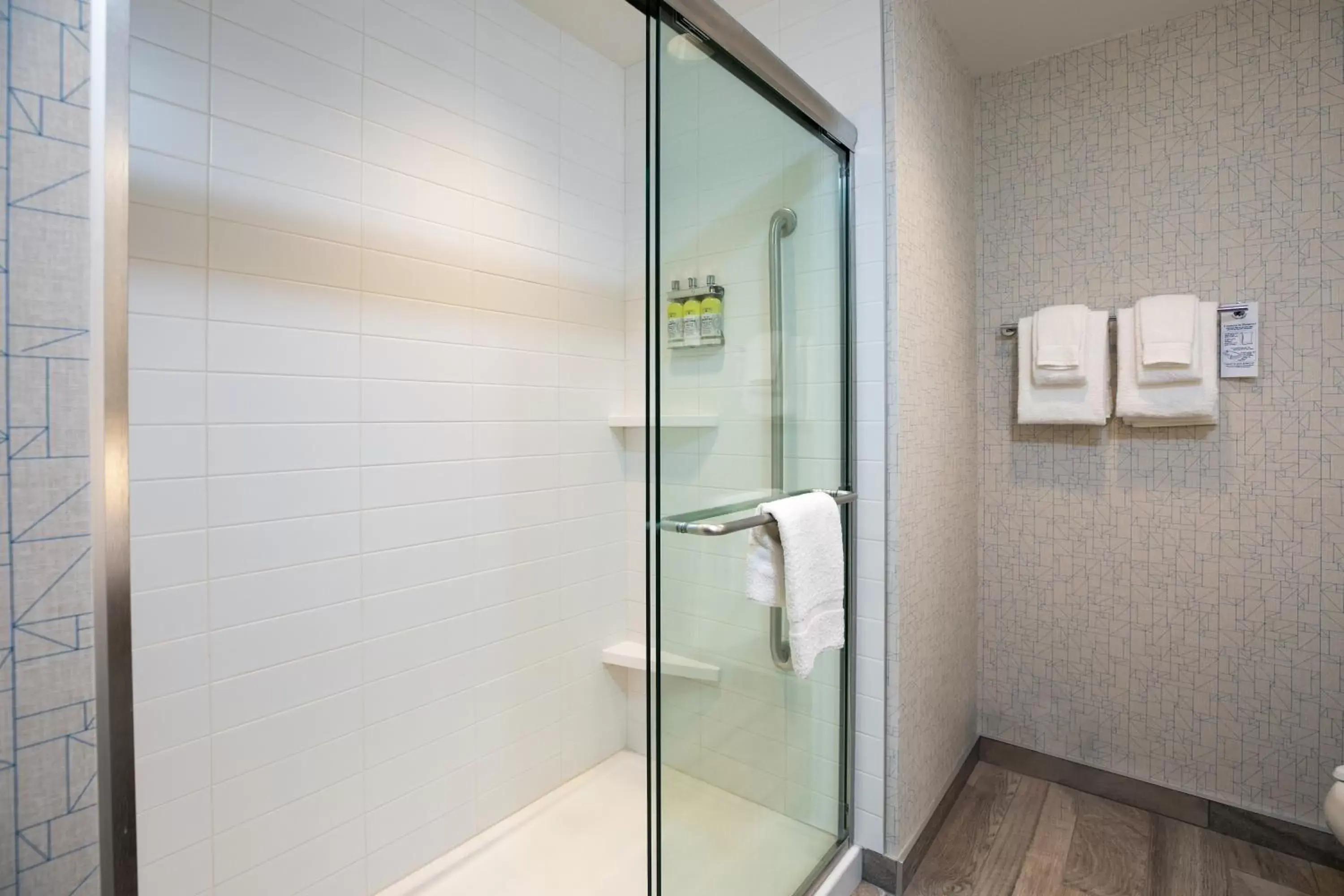 Photo of the whole room, Bathroom in Holiday Inn Express - Lethbridge Southeast, an IHG Hotel