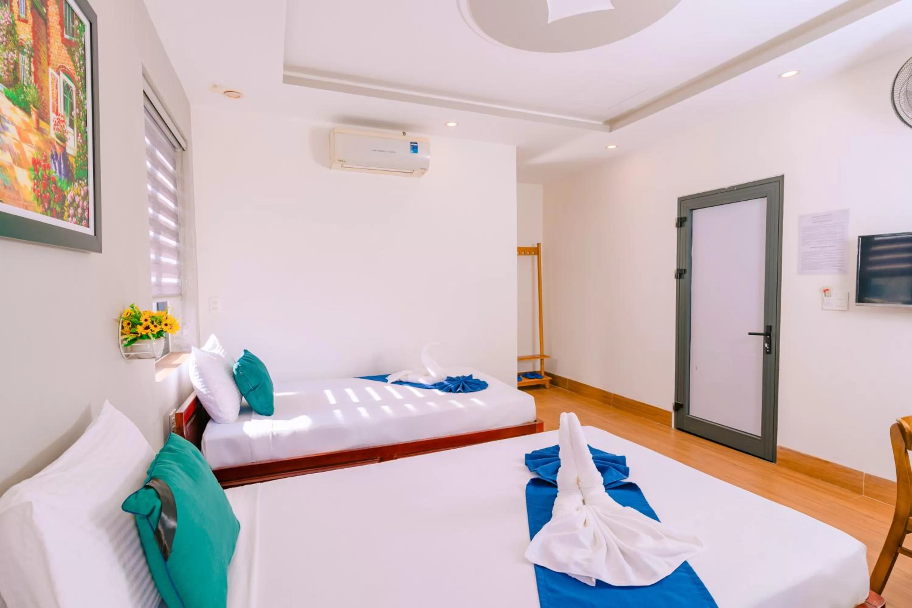 Bedroom, Bed in Vinh Khang Homestay