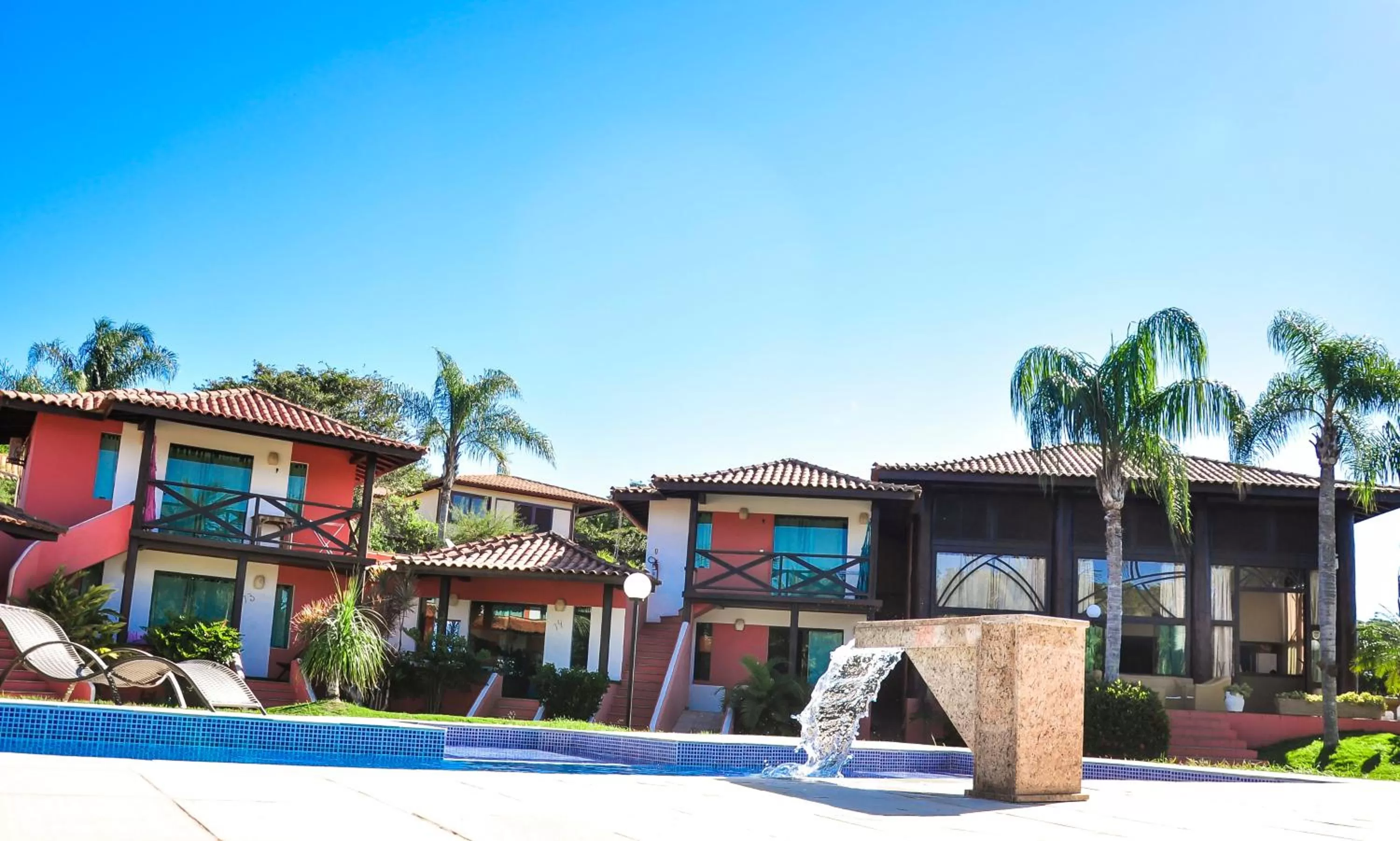Swimming pool in Pousada dos Guardiões