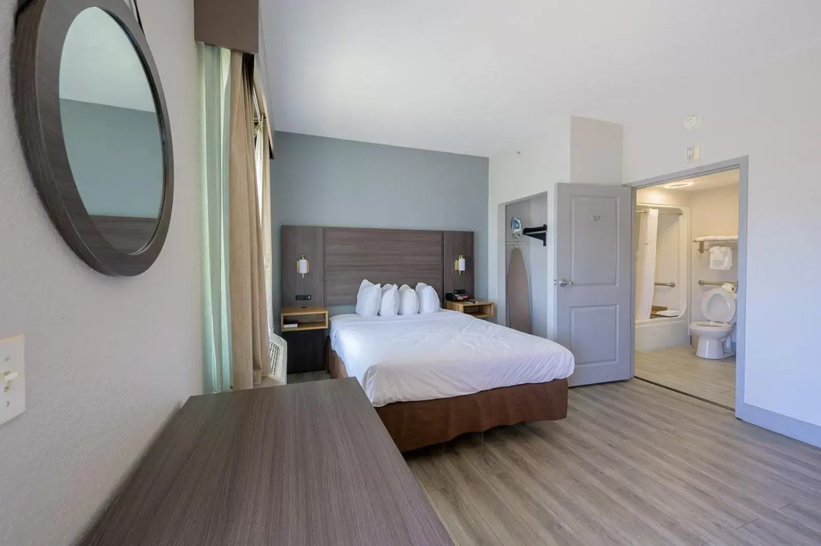 Bathroom, Bed in Hawthorn Suites by Wyndham Panama City Beach FL