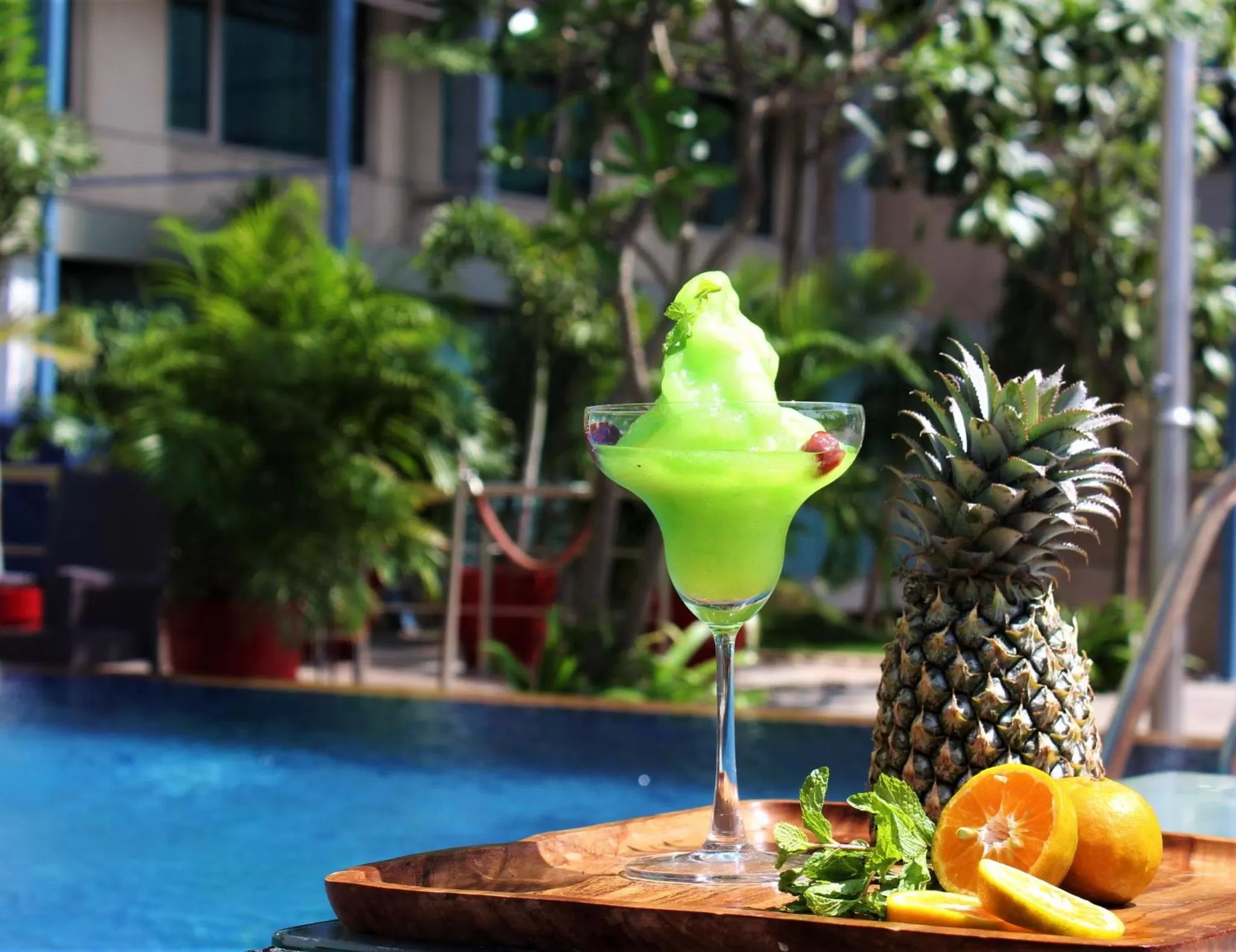 Restaurant/places to eat in Crowne Plaza Ahmedabad City Centre by IHG