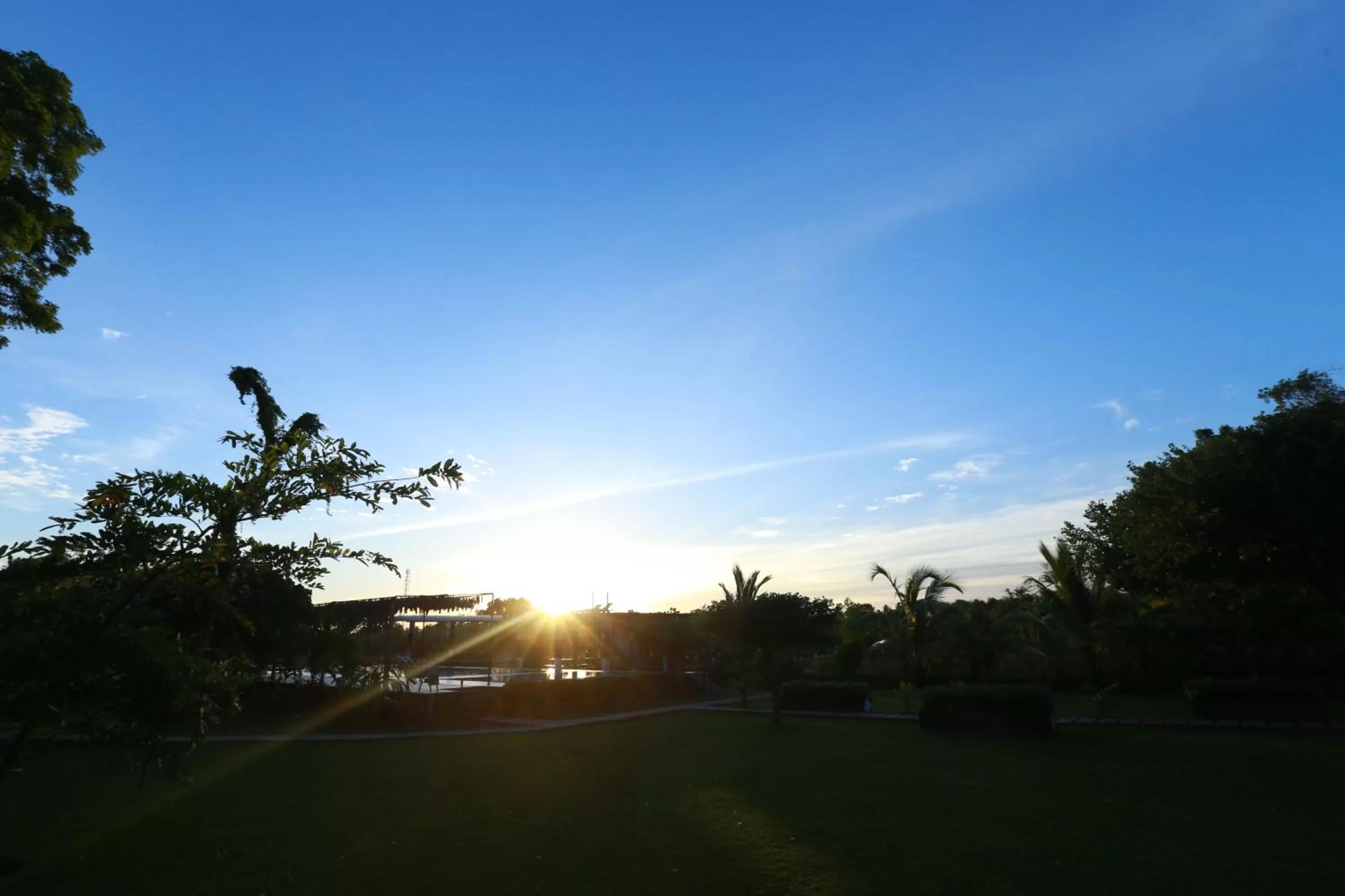 Sunset in Eco Hotel Black & White - Anuradhapura