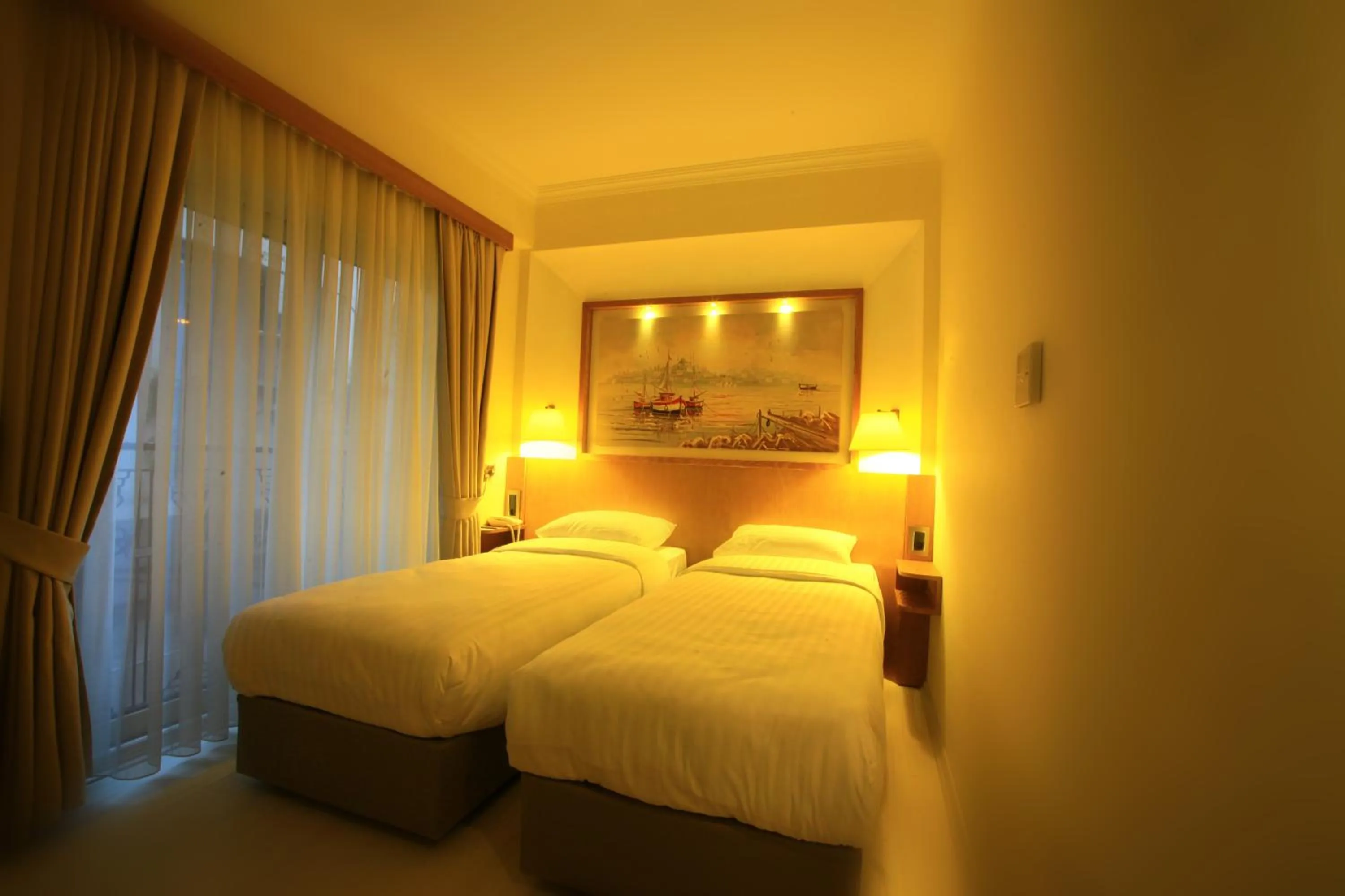 Bedroom, Bed in Beyoglu MLS Hotel