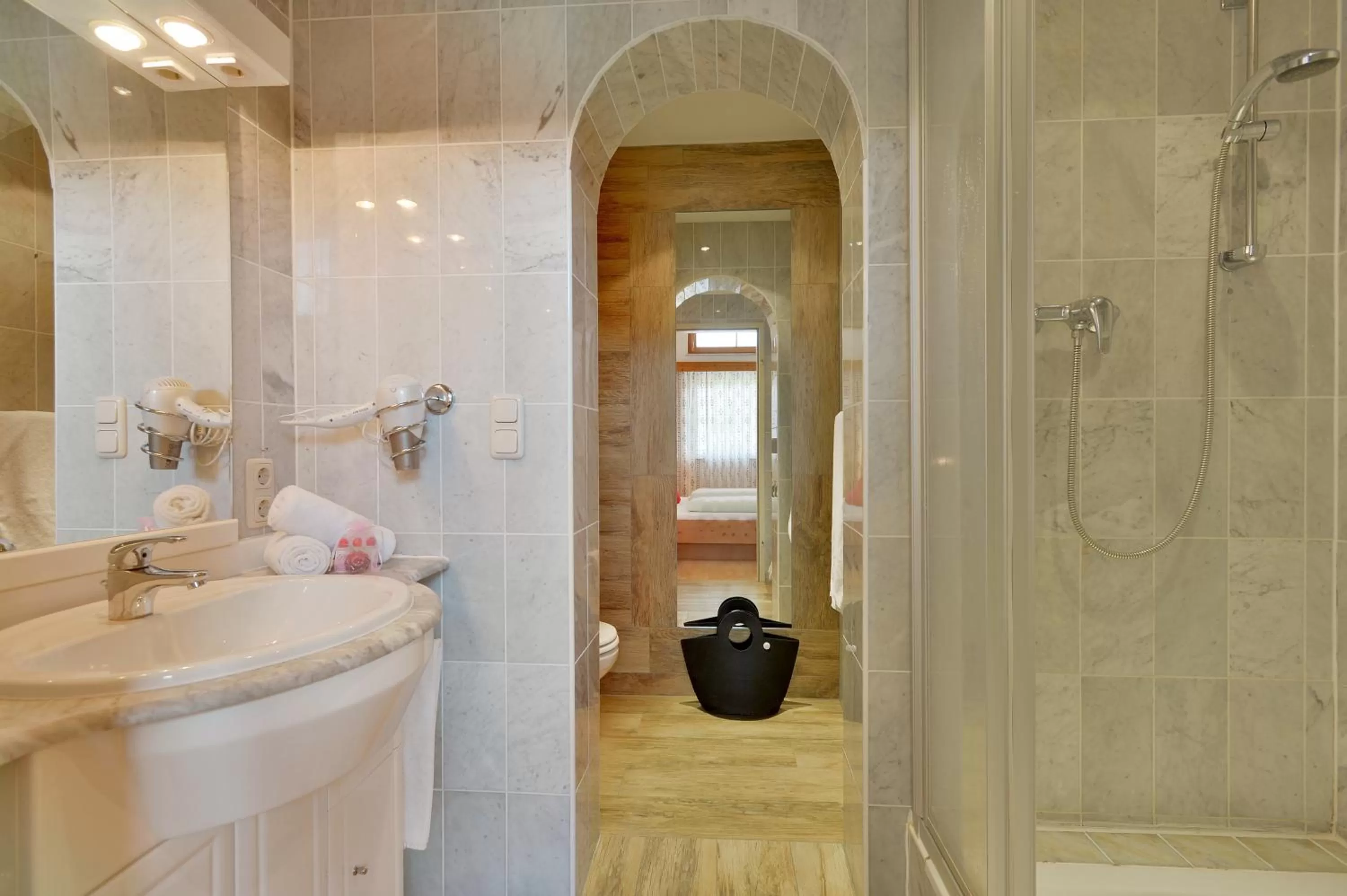 Bathroom in Apparthotel Tom Sojer